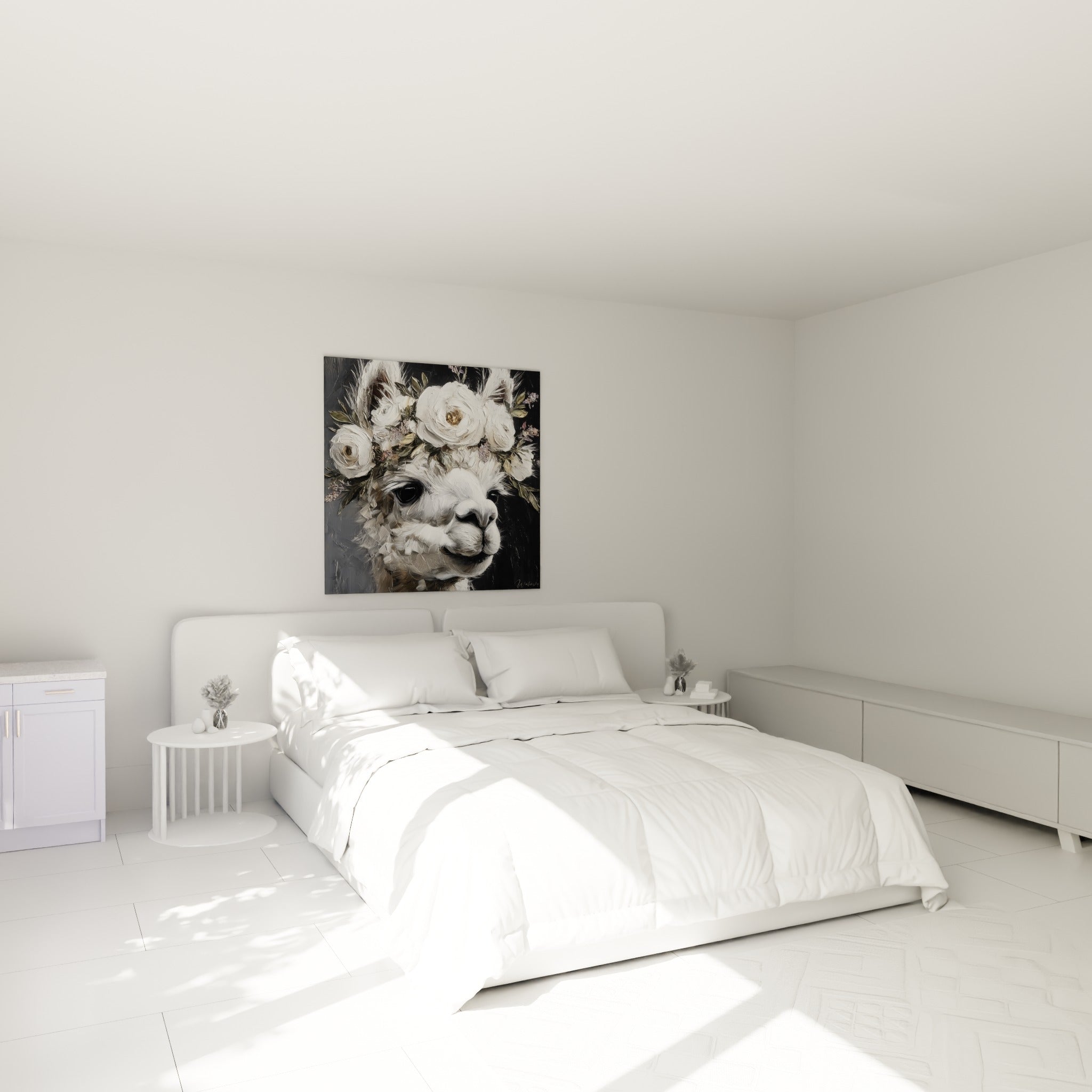 Portrait de lama fleuri en blanc et ocre accroché au-dessus d'un lit dans une chambre claire