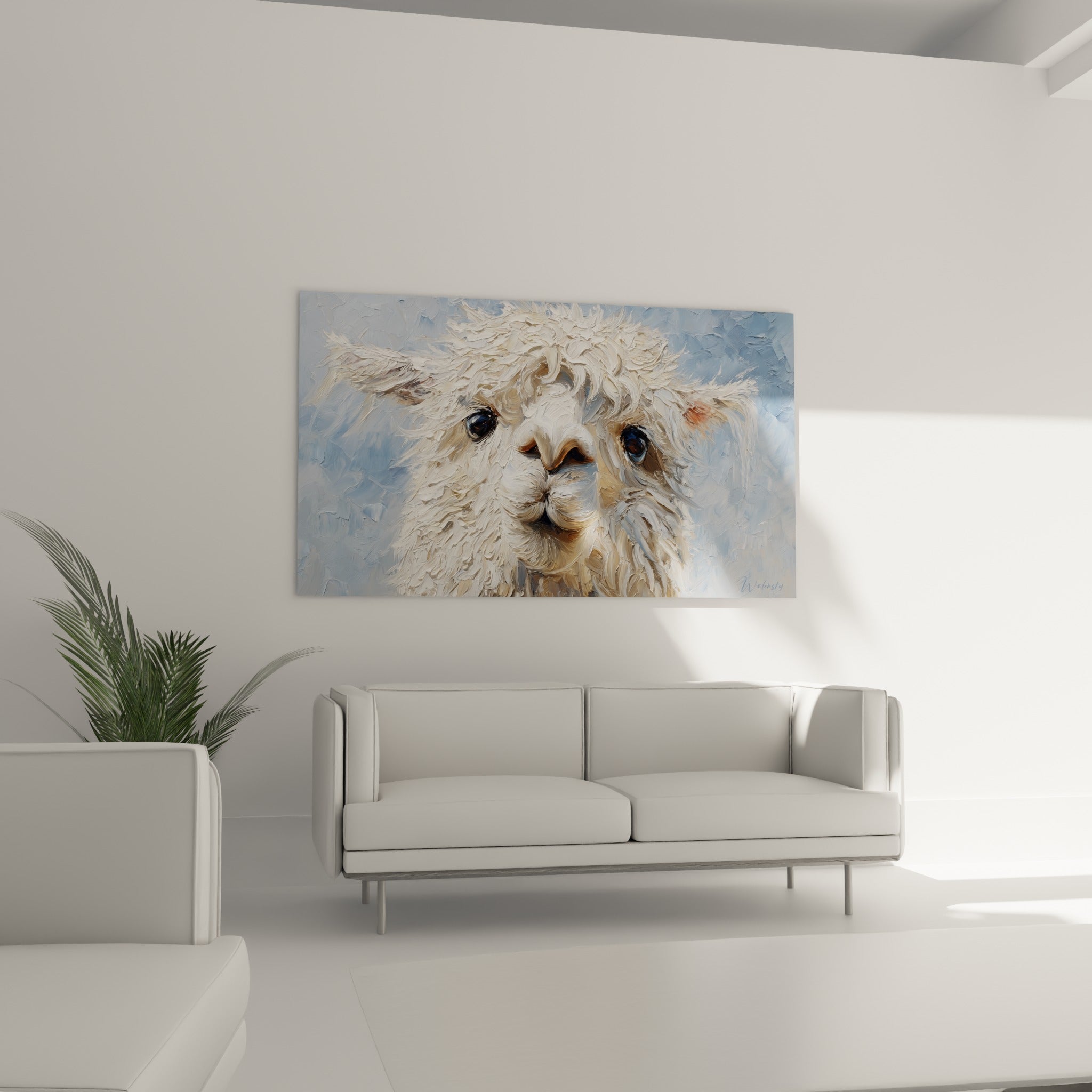 Museau et yeux sombres du lama peints en touches épaisses blanches et ocre, au-dessus d'un canapé dans un salon lumineux