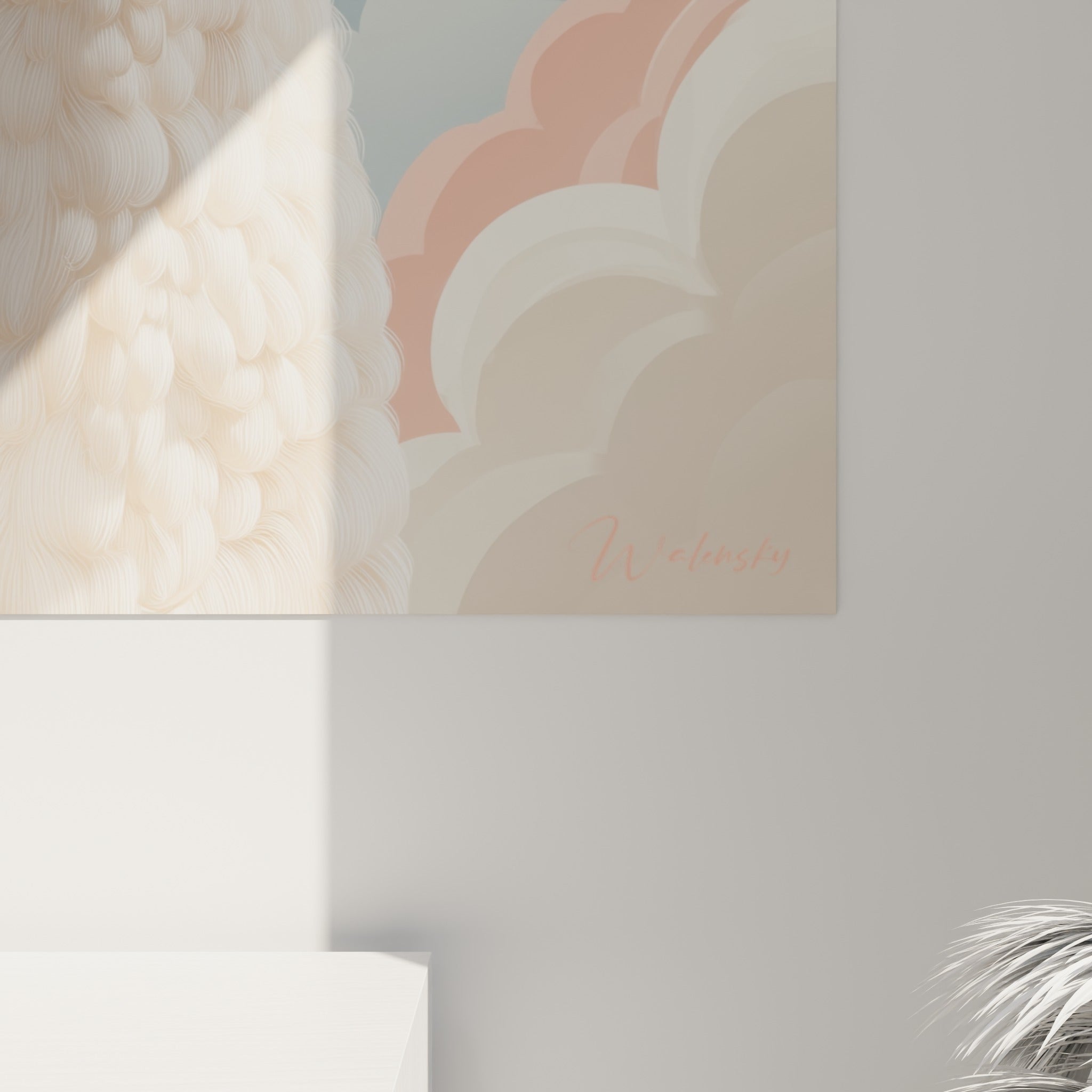 Détail du pelage texturé et des lunettes roses reflétant la lumière orangée du tableau lama