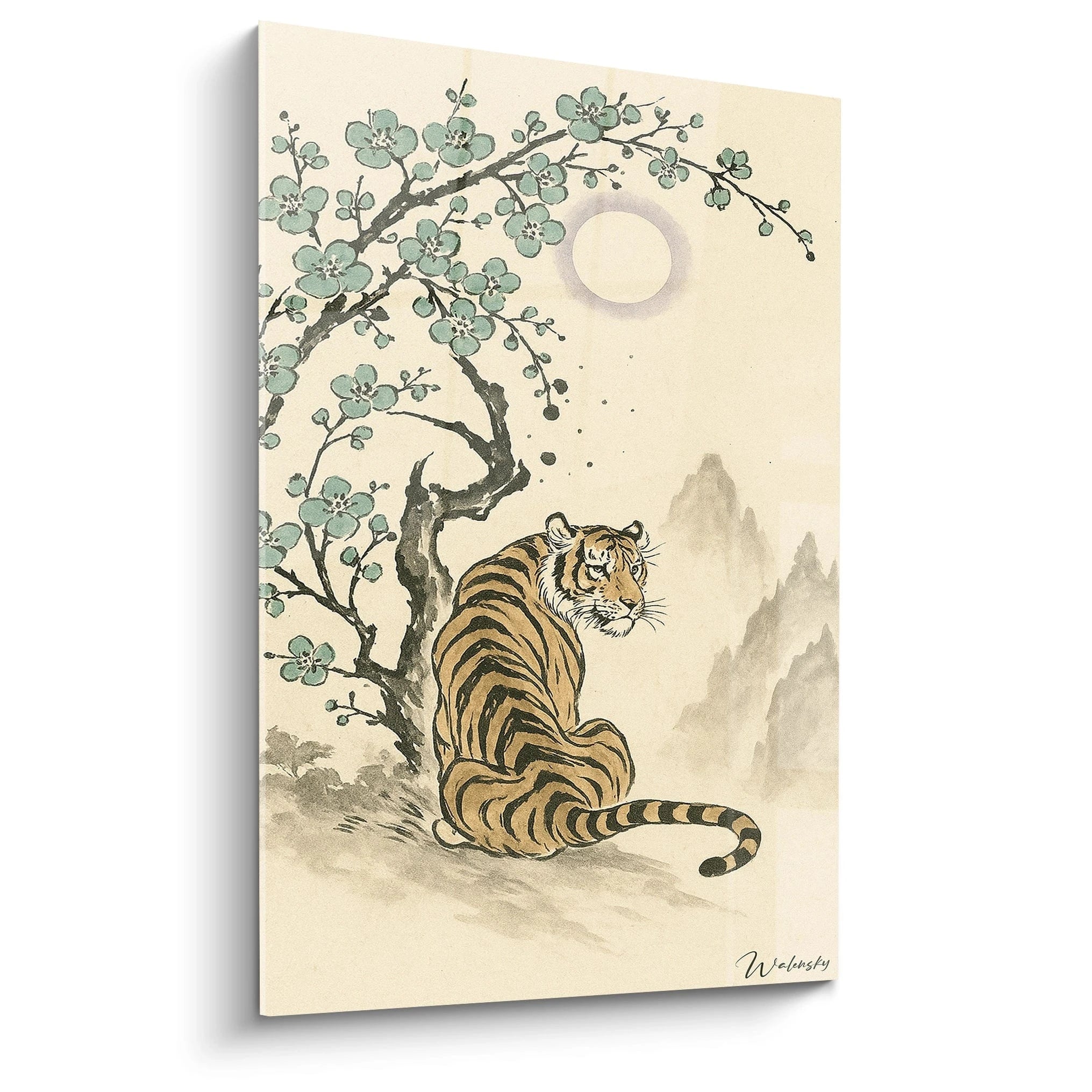 Un tableau tigre représentant un félin assis sous un cerisier en fleurs, regardant vers des montagnes brumeuses sous une lune pleine. Couleurs beige, orange et vert tendre sur fond clair avec traits à l'encre noire.
