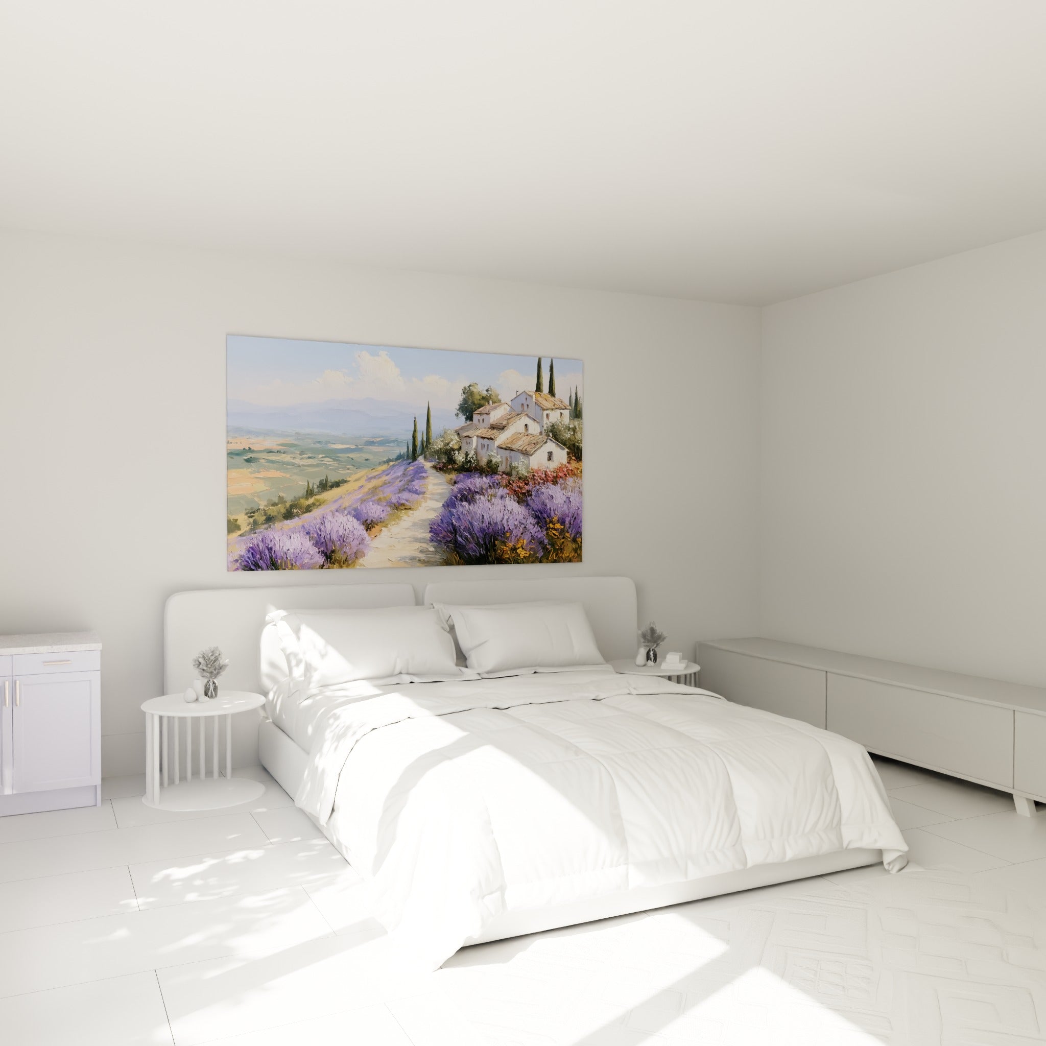 Chemin de lavande mauve menant à des maisons blanches, au-dessus d'un lit dans une chambre claire
