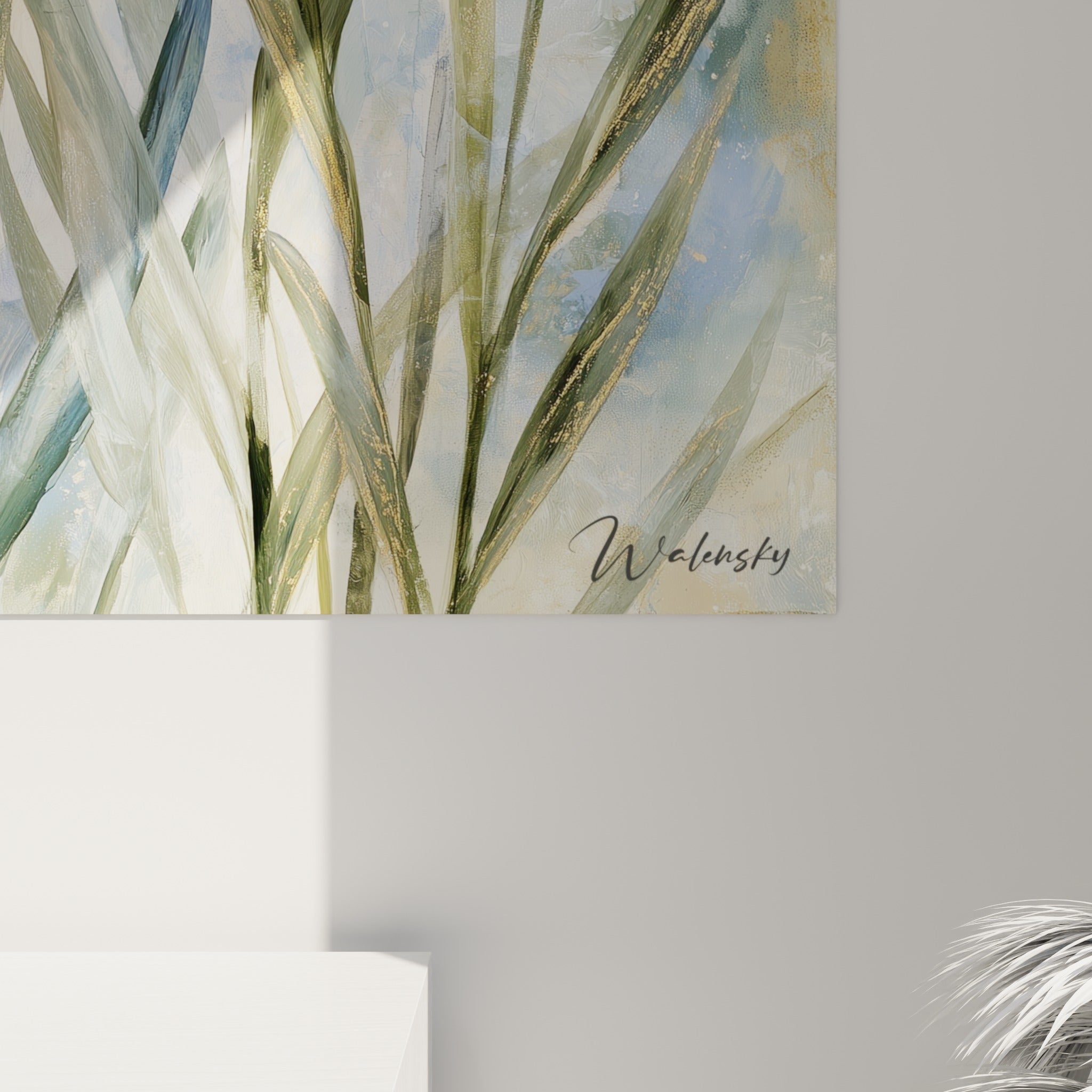 Détail des pétales violets et bleu indigo de la lavande révélant le grain de la toile peinte