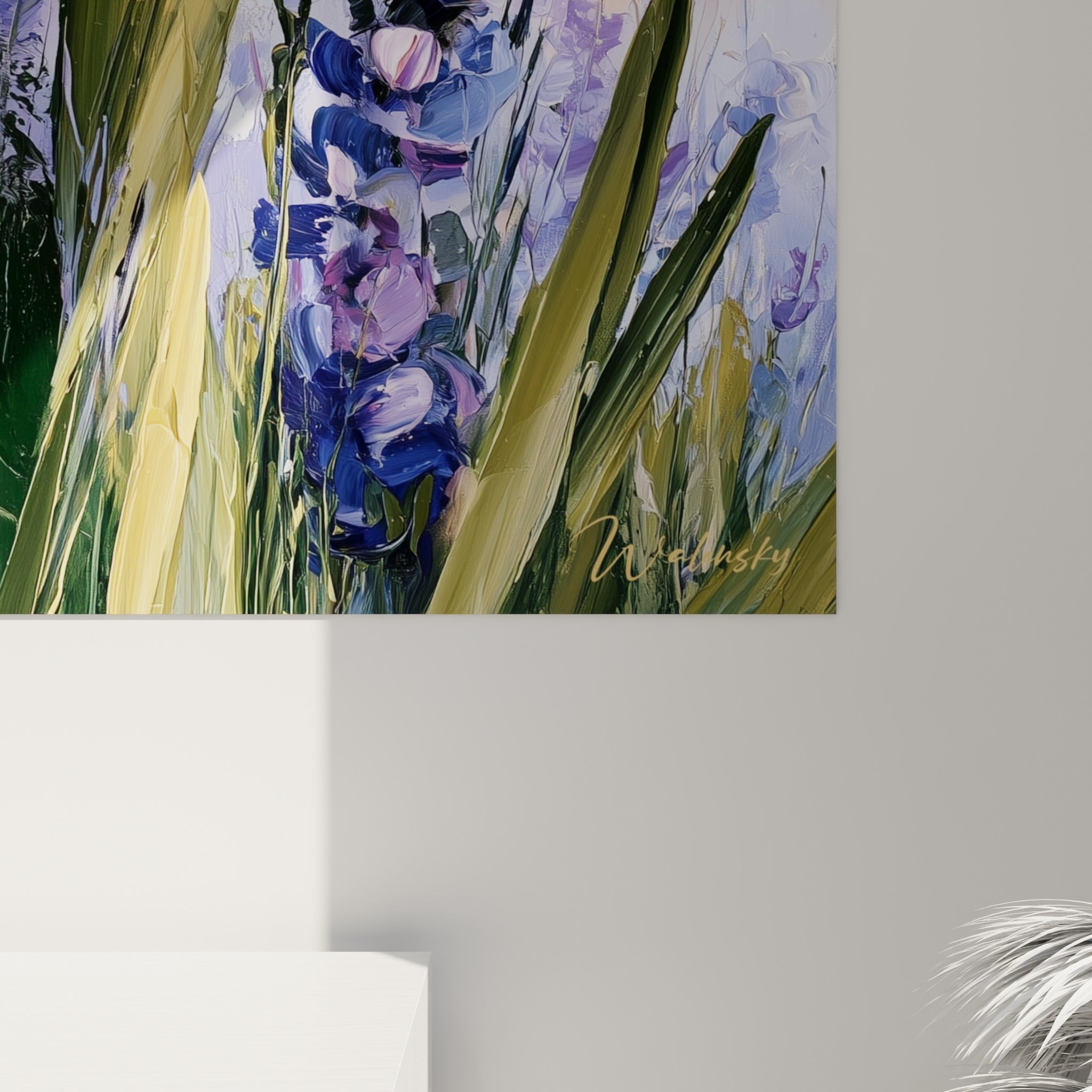 Empâtements violets et dorés révélant le grain épais de la peinture au couteau