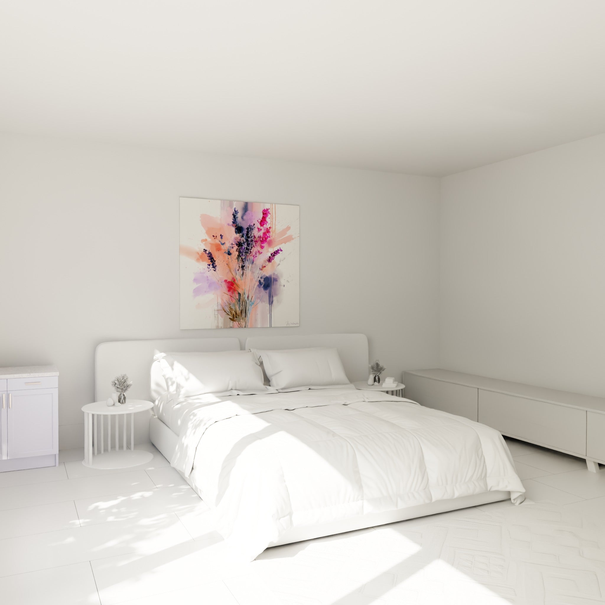 Épis de lavande violet marine et rose fuchsia au-dessus d'un lit dans une chambre claire