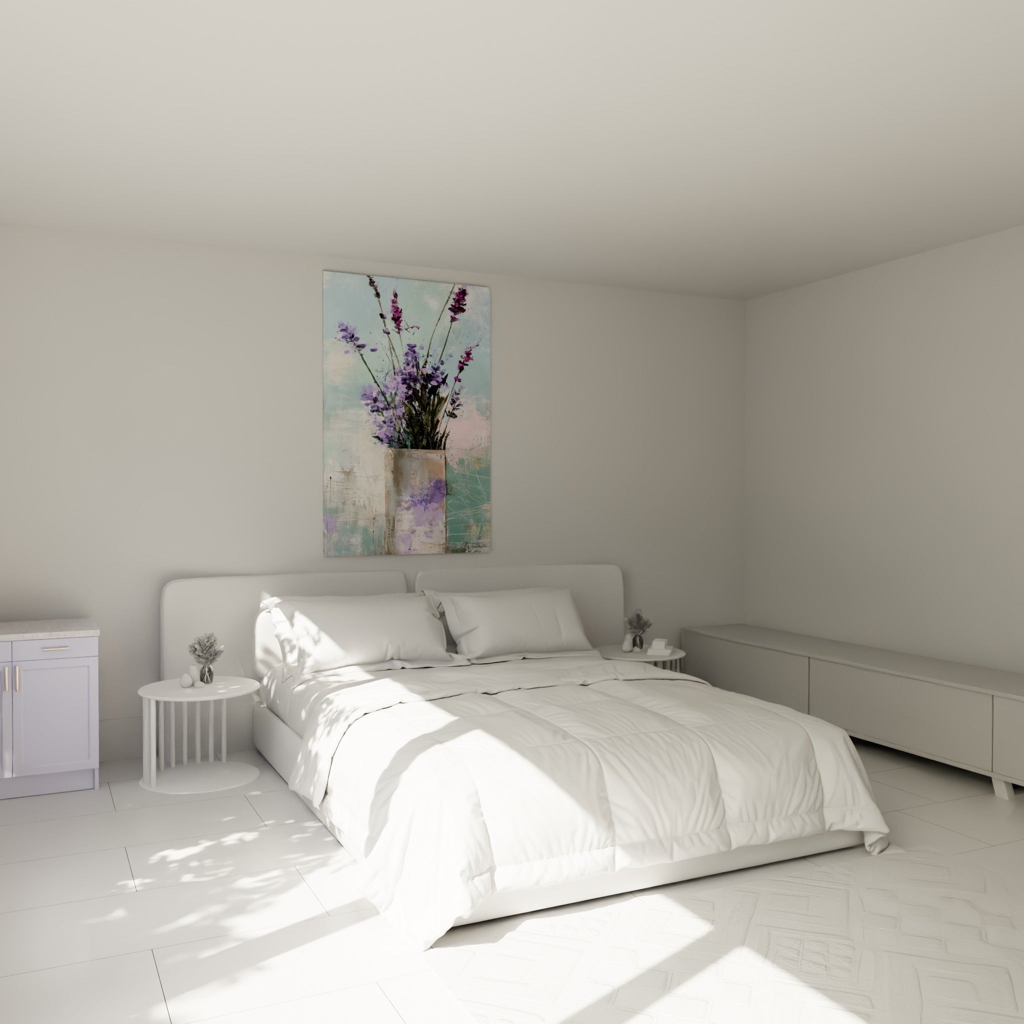 Fleurs de lavande violette peintes au-dessus d'un lit dans une chambre claire aux teintes douces
