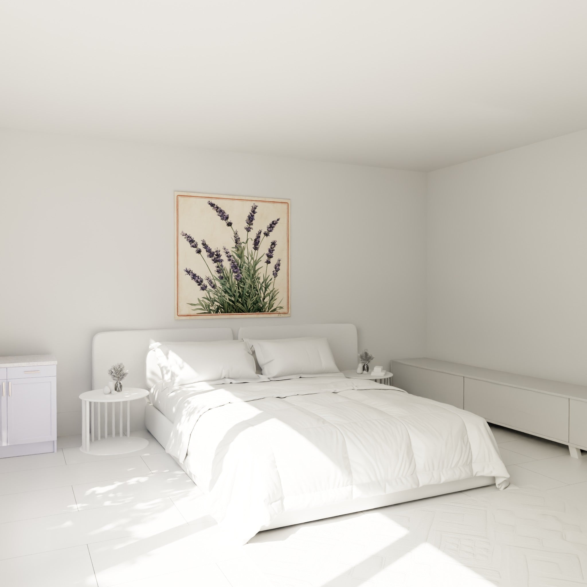 Bouquet de lavande mauve et vert accroché au-dessus d'un lit dans une chambre claire
