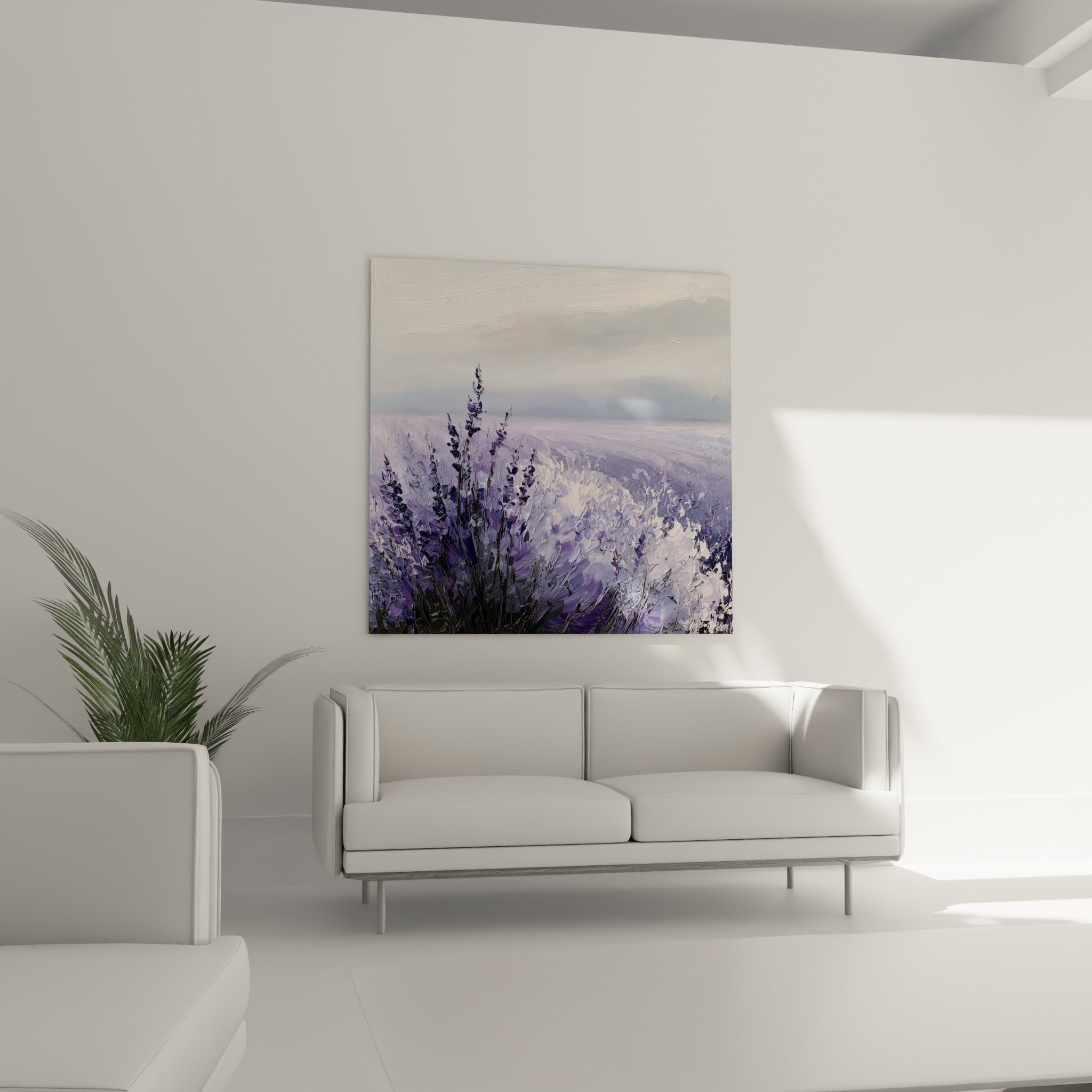Rangs de lavande mauve et perle à la texture sculptée, au-dessus d'un canapé dans un salon lumineux