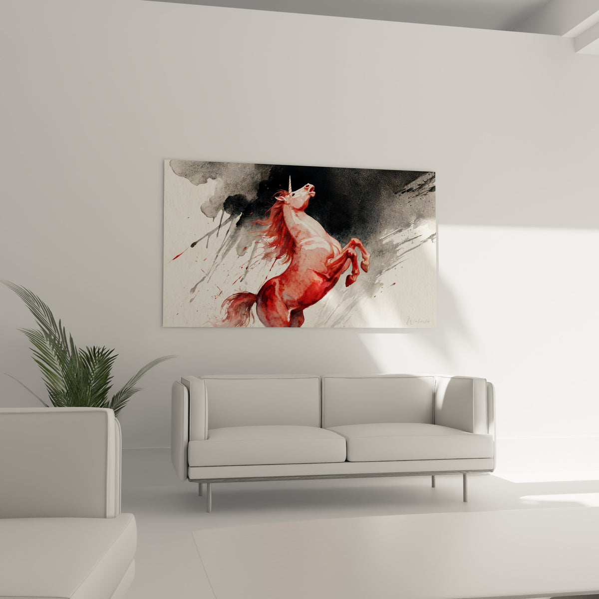 Silhouette fauve et anthracite de la licorne cabrée, suspendue au-dessus d'un canapé dans un salon lumineux