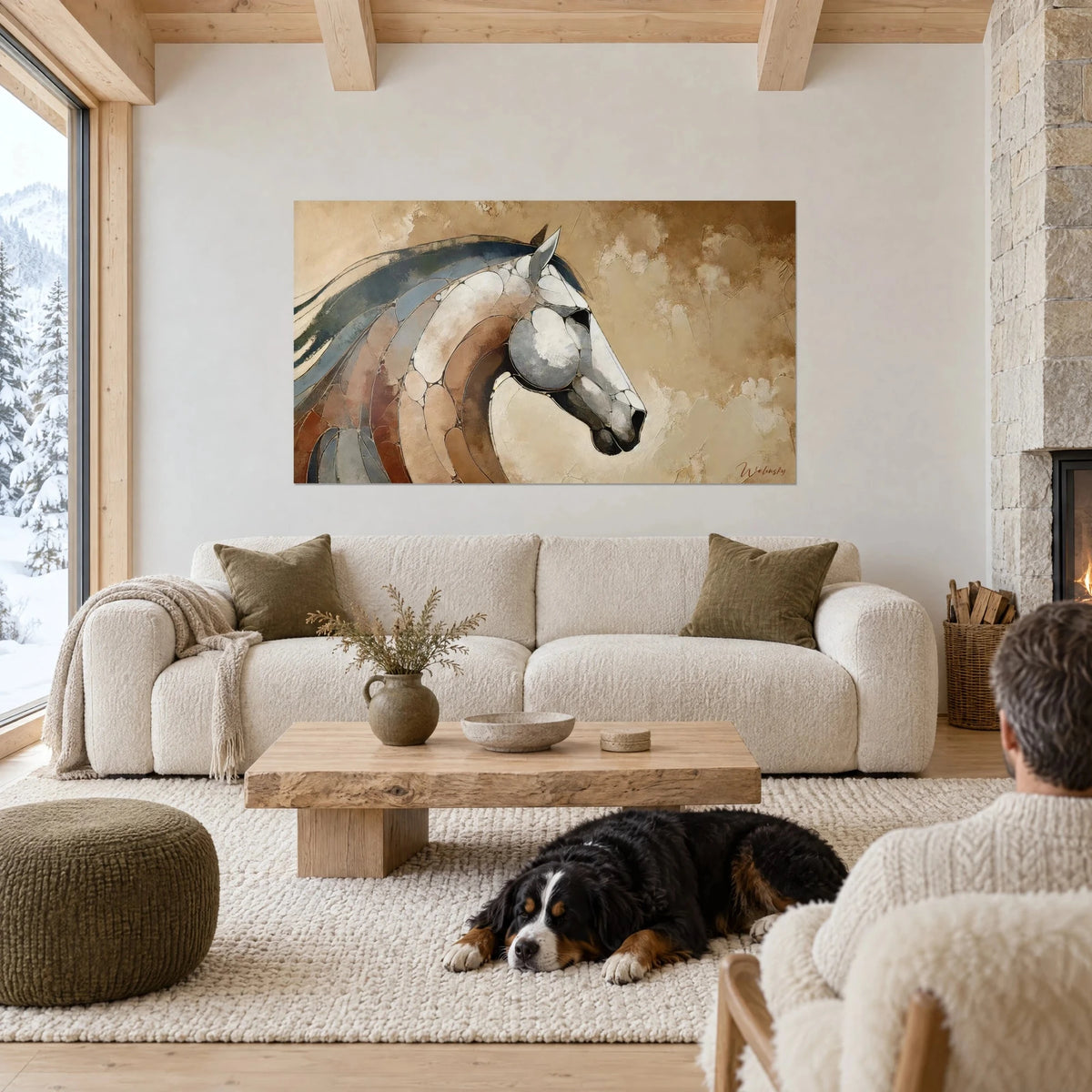 Tableau tête de cheval en mosaïque de galets ivoire et bleu ardoise, crin gris-vert, au-dessus d'un canapé dans un salon lumineux