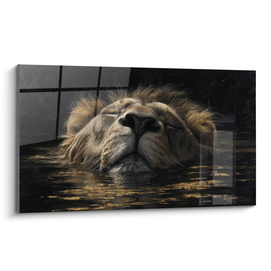 Tableau Lion Endormi aux Reflets Dorés dans l'Eau - Sérénité Sauvage - Edition Lion