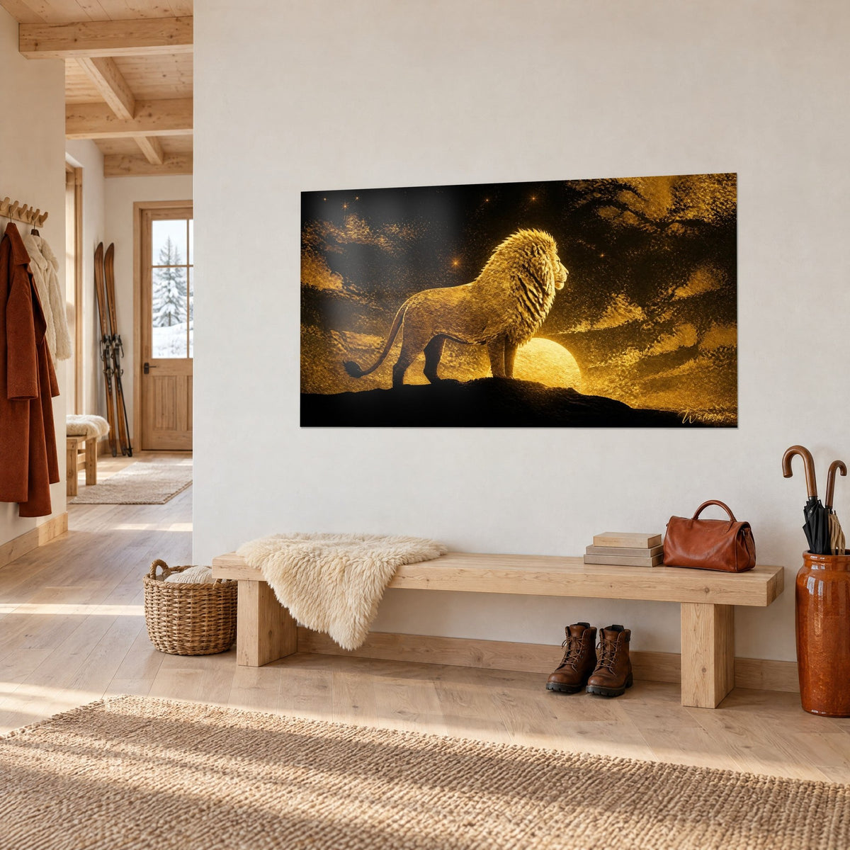 Tableau fauve doré en profil sur fond noir étoilé, grand soleil ambré, au-dessus d'un banc en bois dans l'entrée d'un chalet