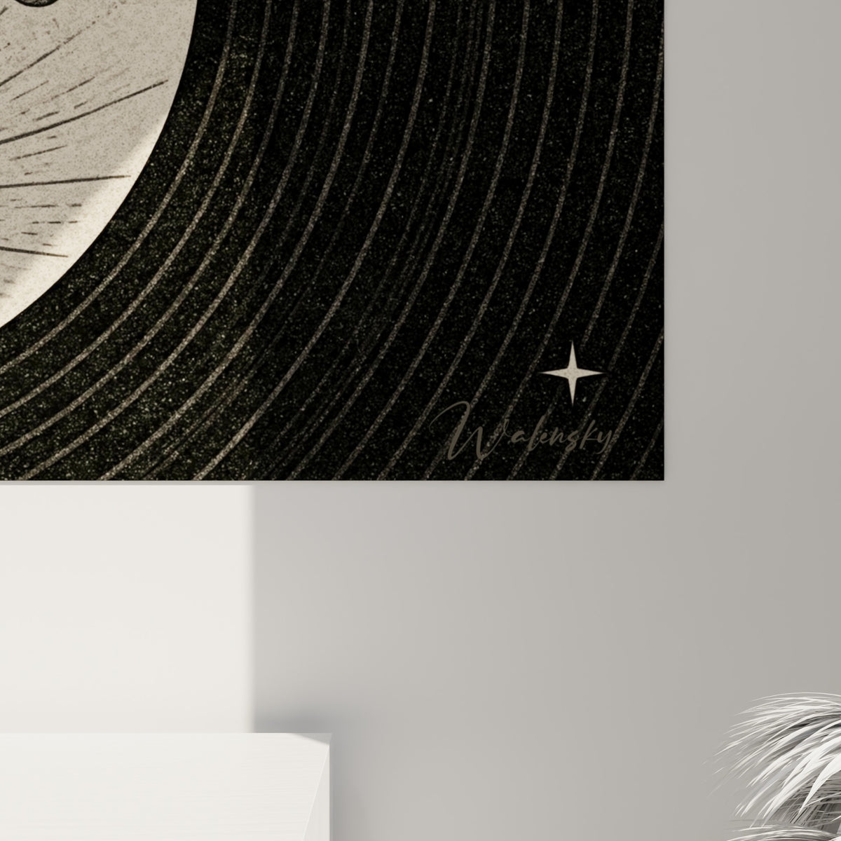 Grain minéral et hachures fines de la lune ivoire, cratères gris et étoiles dorées rapprochées