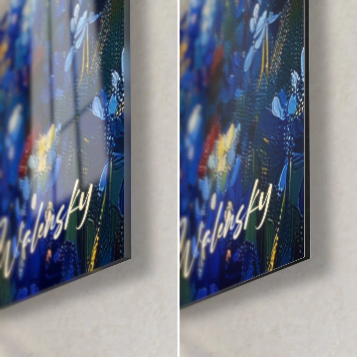 Schilderij kobaltblauwe lupinen met een wit hart, rechter onderhoek: glanzend acrylglas links, mat Dibond-aluminium rechts, rand van 3 mm