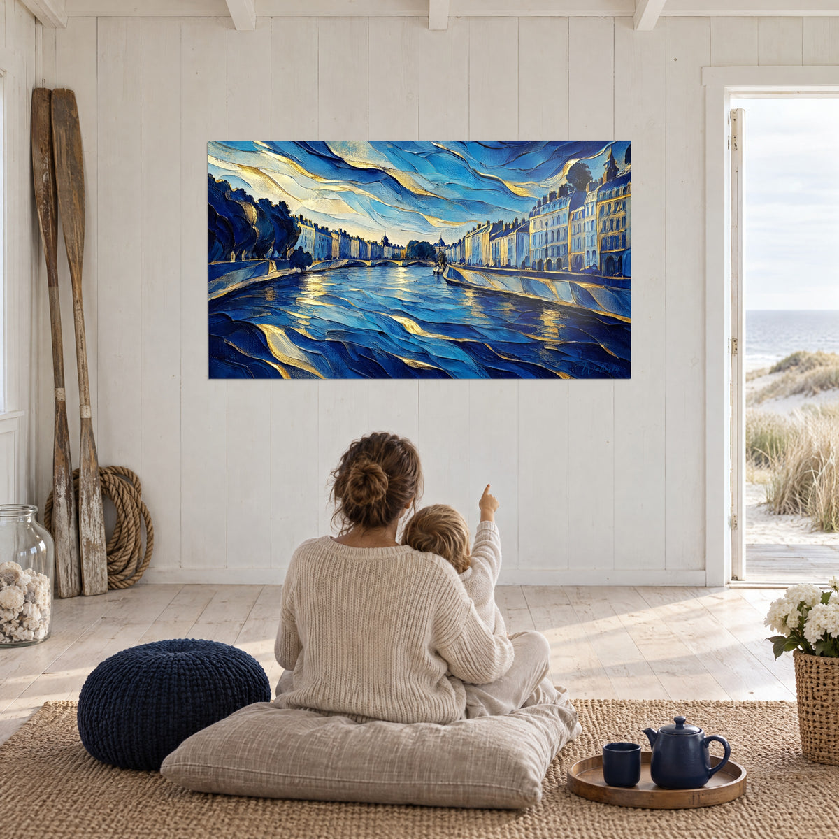 Gemälde Panorama der Lyoner Kais, elfenbeinfarbene Fassaden, türkisfarbenes und goldenes Wasser, betrachtet von einer Mutter und ihrem Kind auf einem marineblauen Sitzpouf
