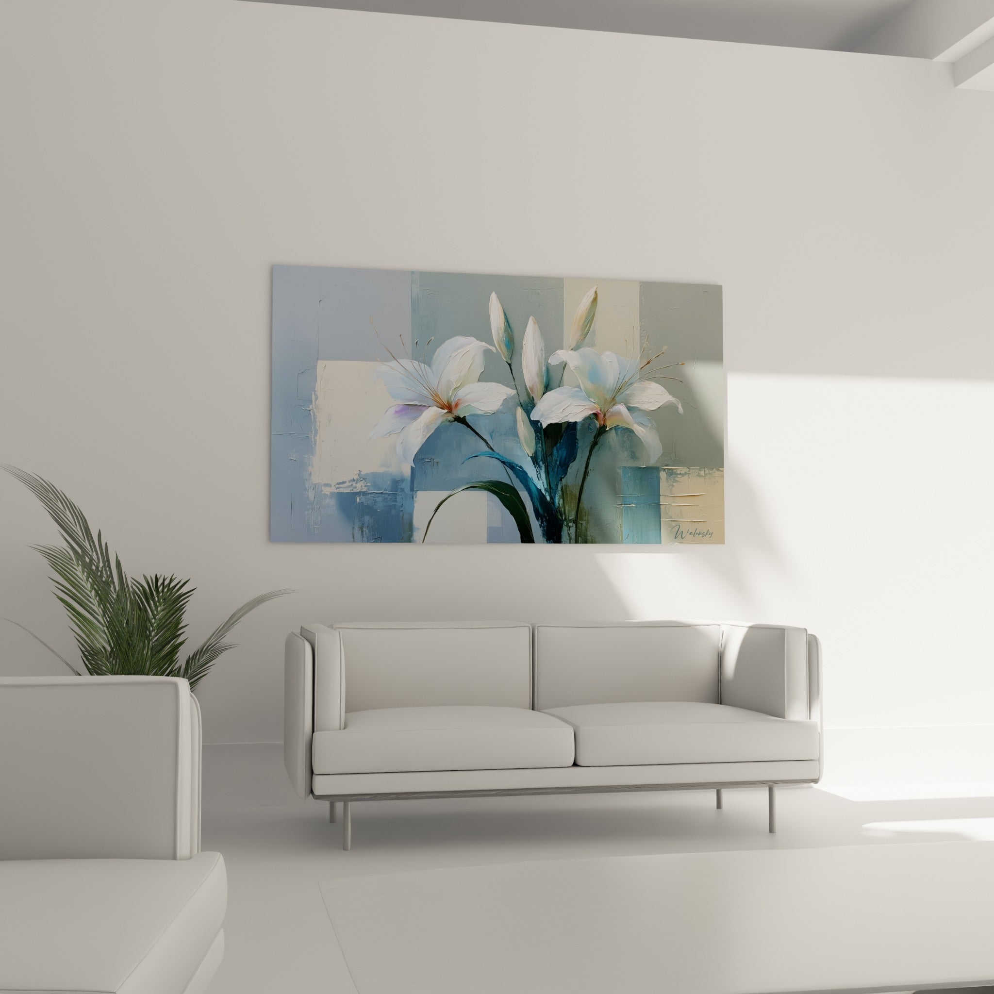 Bouquet de lys blancs sur fond bleu pastel et beige doré au-dessus d'un canapé dans un salon lumineux