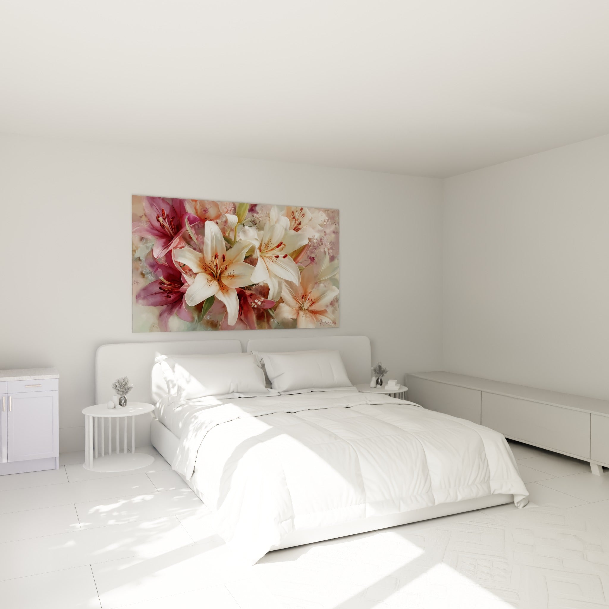 Bouquet de lys blancs et pourpres peint avec finesse, accroché au-dessus d'un lit dans une chambre claire