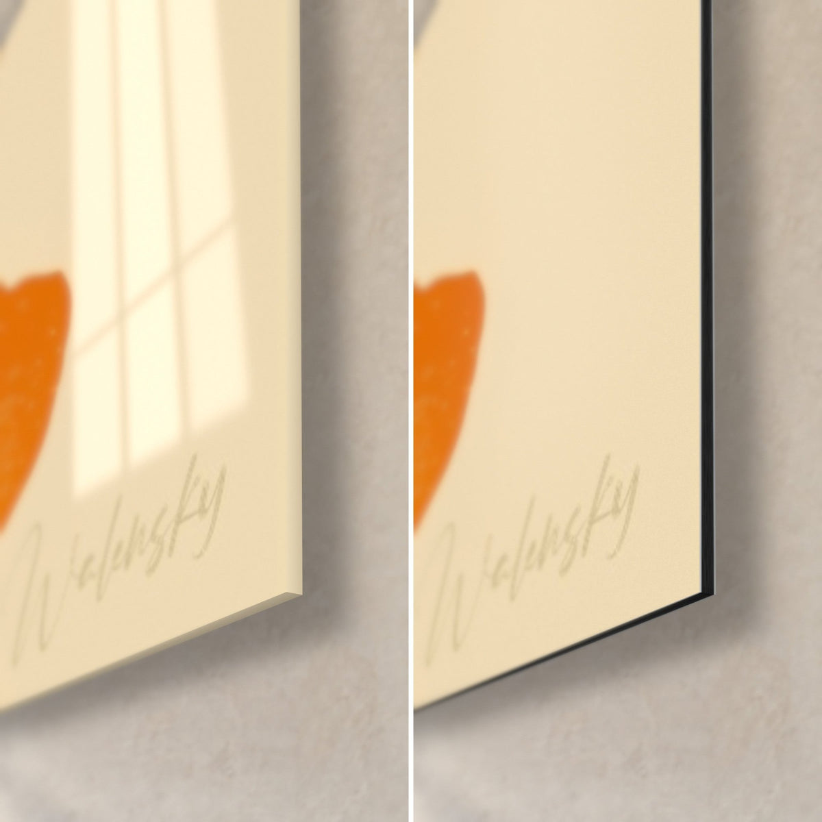 Tableau lys orange tacheté, coin bas droit : verre acrylique brillant à gauche, Dibond mat noir à droite, crème et orange