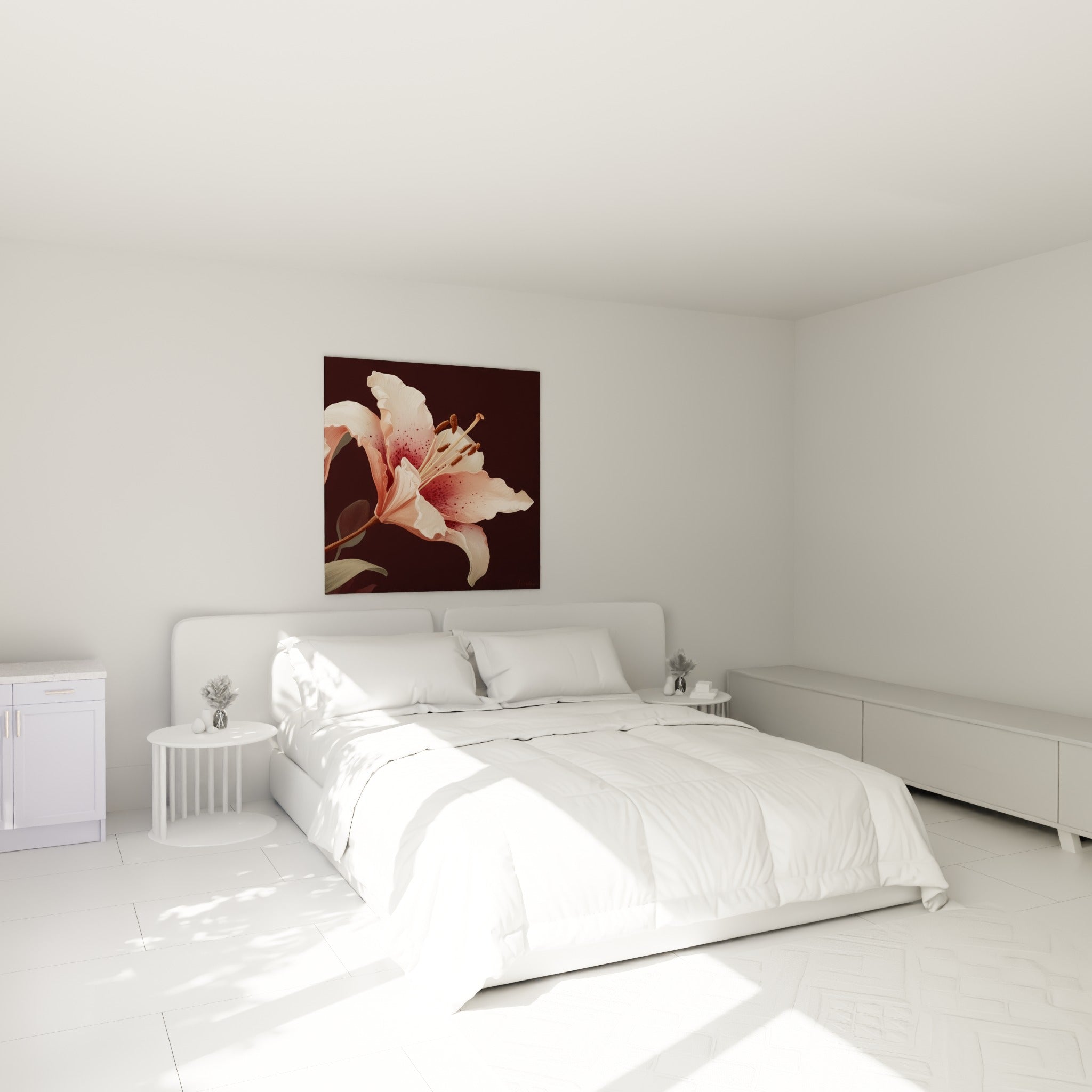 Fleur de lys rose et blanc crème déployée, accrochée au-dessus d'un lit dans une chambre claire