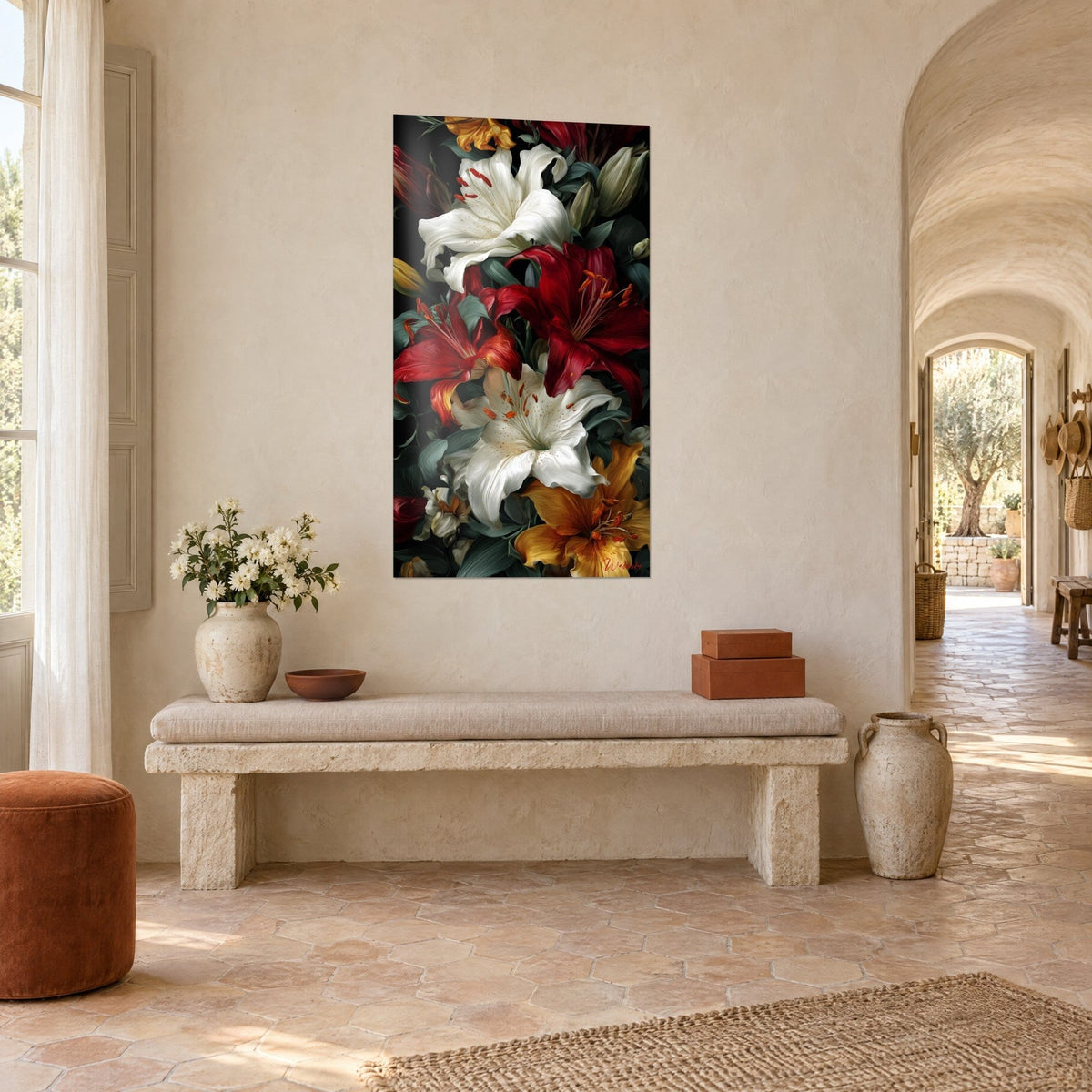 Tableau fleurs de lys cramoisies et nacrées aux étamines orange, feuillage vert-gris, dans l'entrée d'un mas provençal