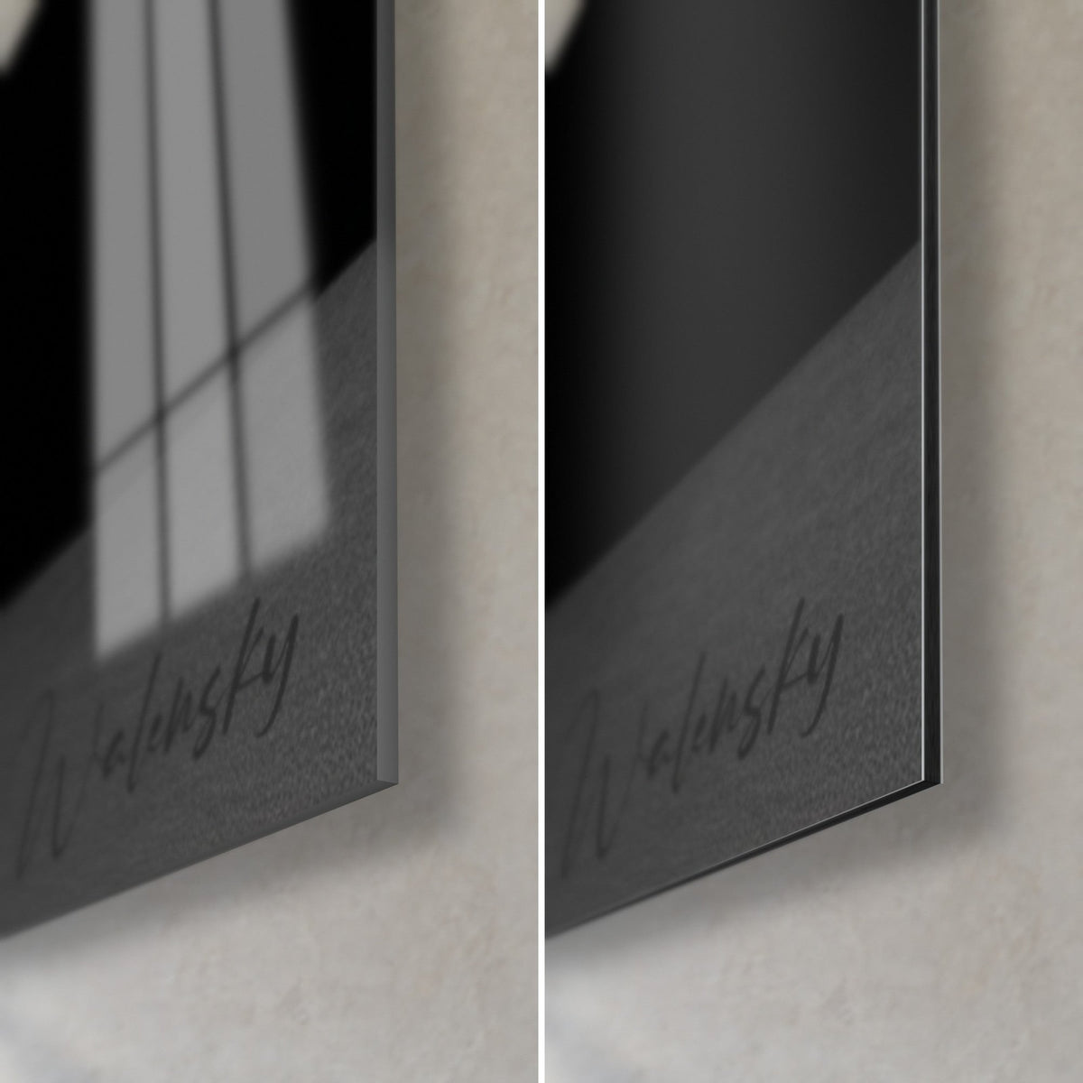 Tableau lys blanc sur fond noir, coin bas droit : verre acrylique brillant à gauche, alu Dibond gris mat à droite, tranche 3 mm
