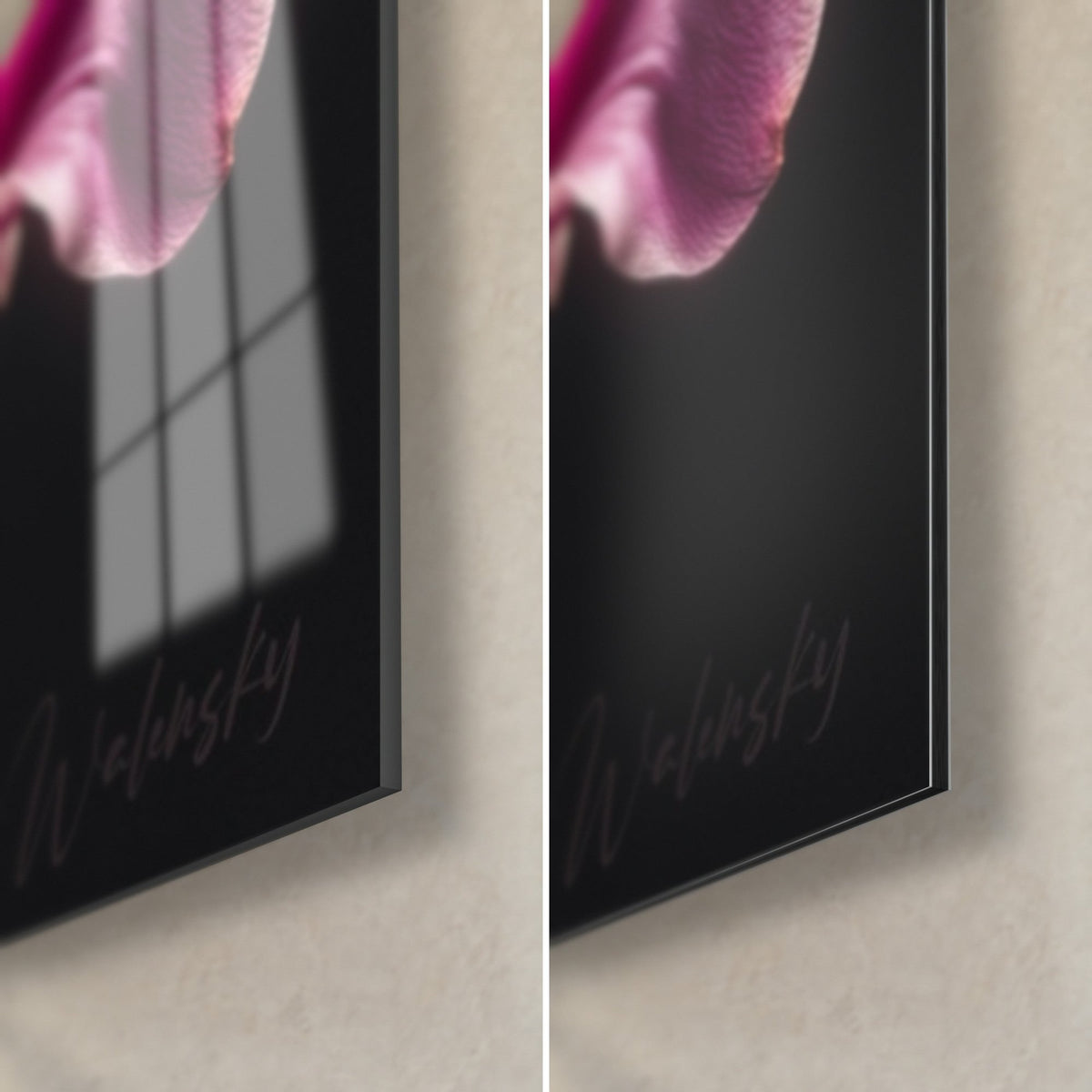 Gemälde rosa Lilienblüte, untere rechte Ecke: glänzendes Acrylglas mit Reflexen links, mattschwarzes Dibond rechts, 3 mm Kante