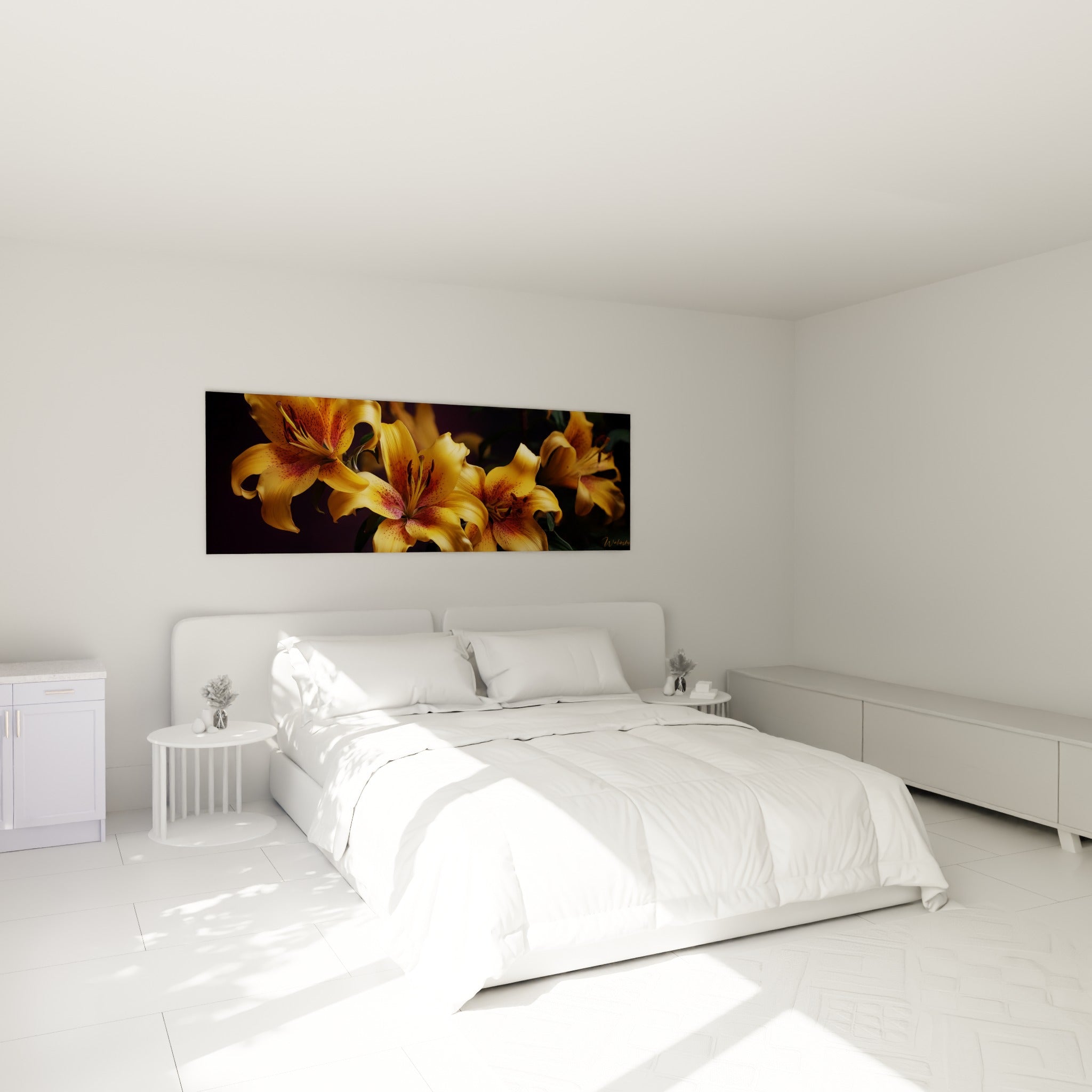 Fleurs de lys dorées et bordeaux, composition lumineuse au-dessus d'un lit dans une chambre claire