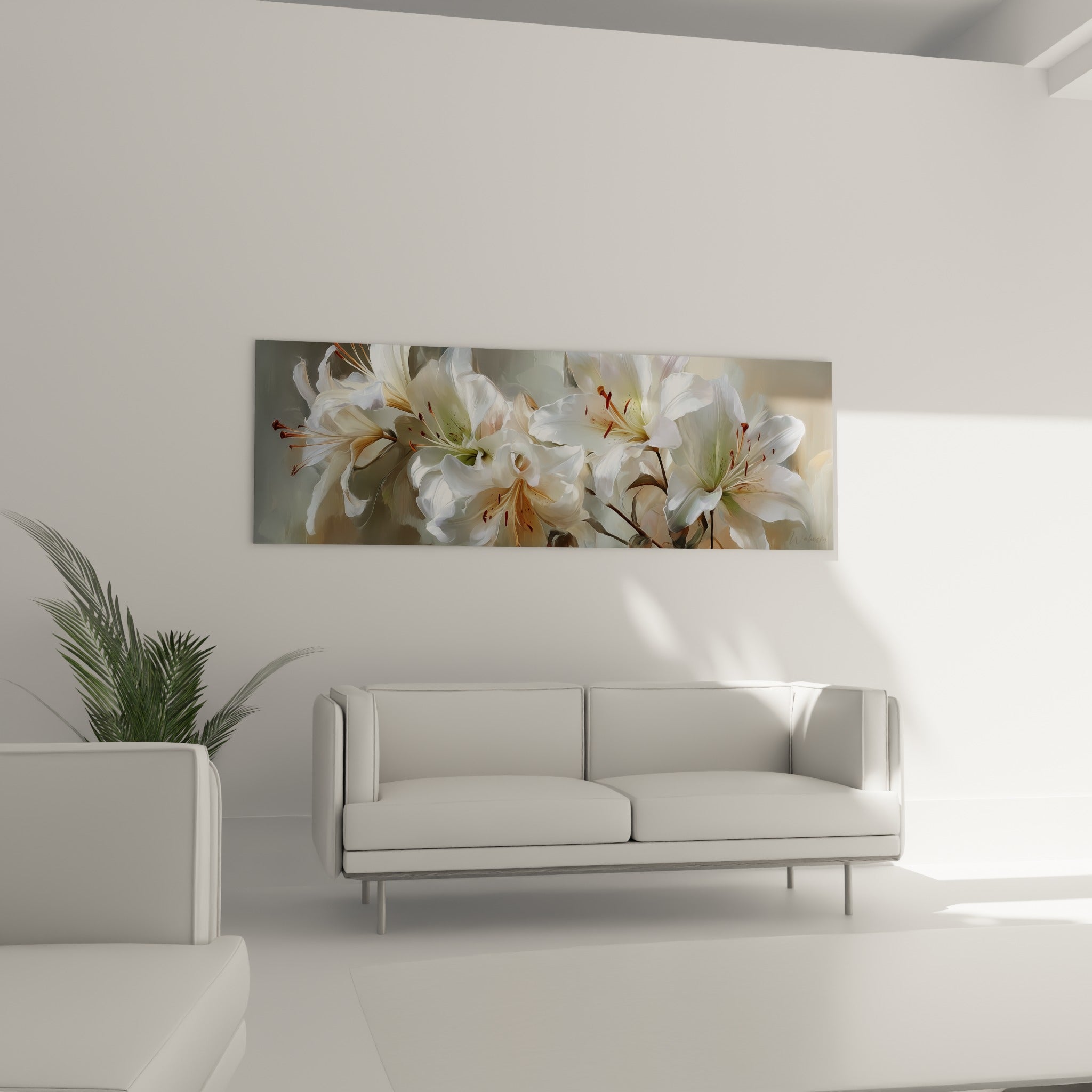 Fleurs de lys ivoire aux touches rouille, tableau accroché au-dessus d'un canapé dans un salon lumineux