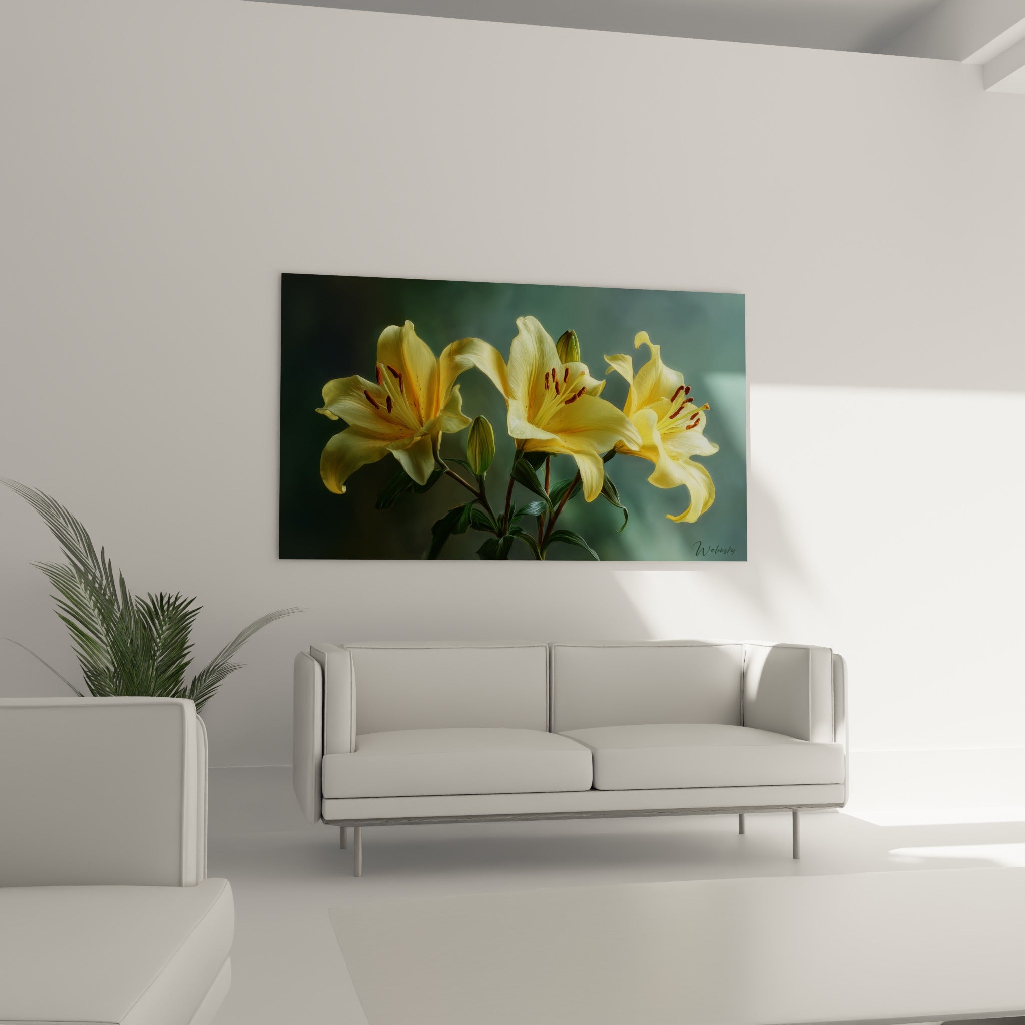 Bouquet de lys jaune doré aux nuances vertes suspendu au-dessus d'un canapé dans un salon lumineux