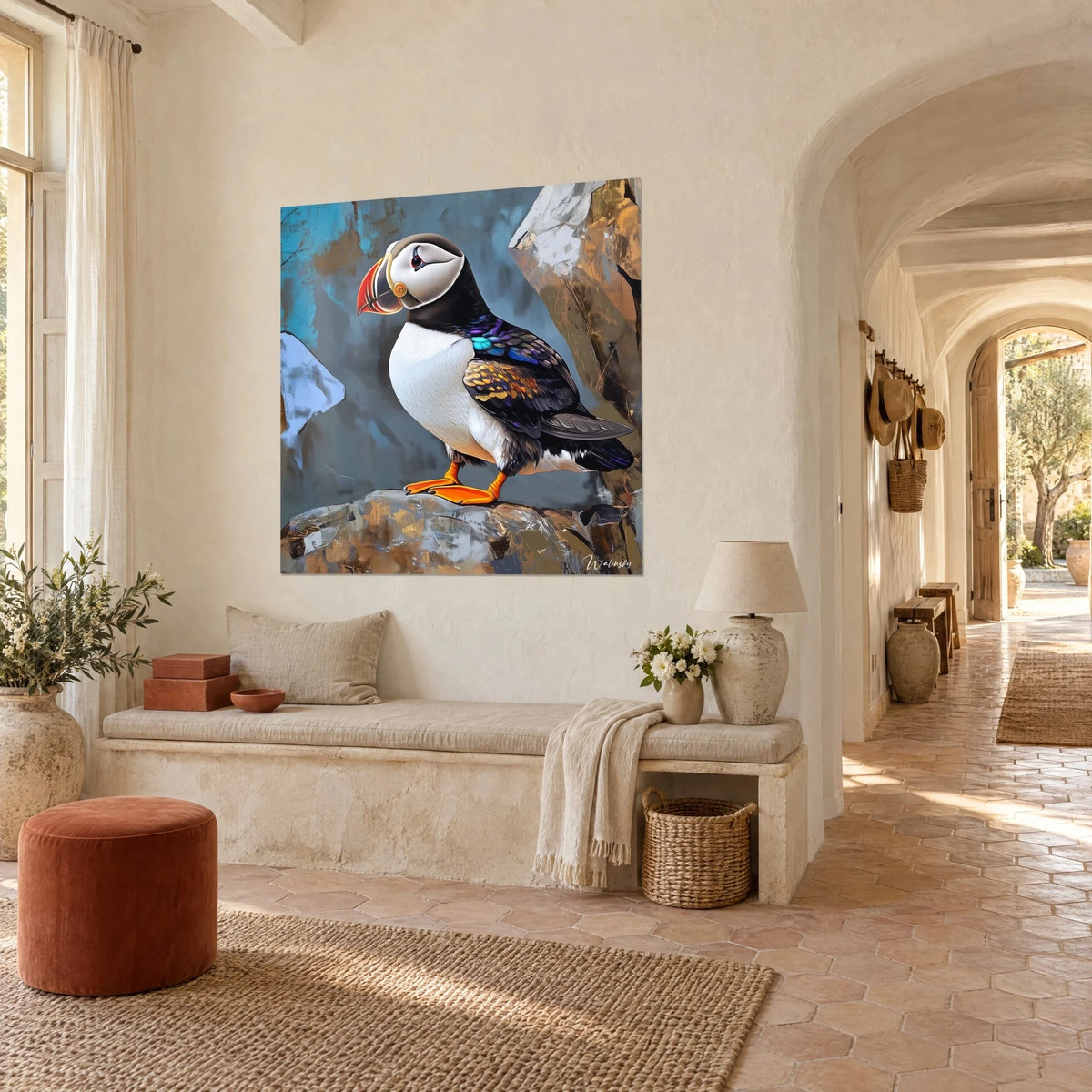 Quadro uccello marino dalla gola bianca e zampe arancio appollaiato su pietra ocra, sfondo turchese, corridoio a volta di un masseria