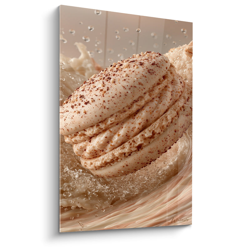 Tableau Macaron beige et brun plongé dans le lait - Gouttelettes en suspension - Edition Macaron