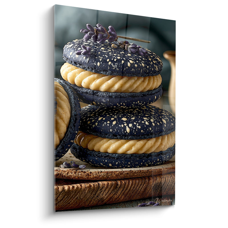Tableau Macaron bleu nuit et doré aux brins de lavande - Planche en bois sculpté - Edition Macaron