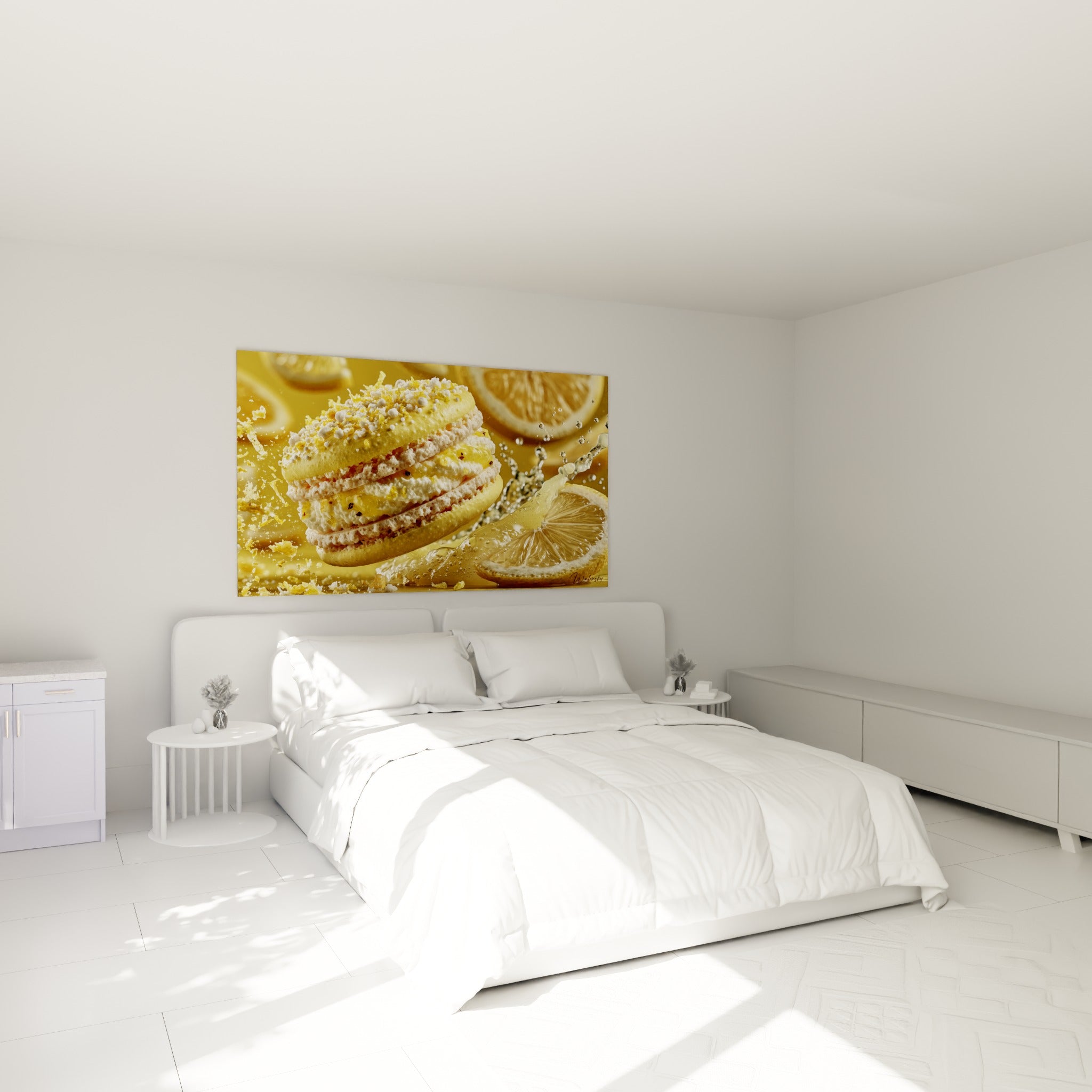 Douceur gourmande d'un macaron citron jaune et blanc au-dessus d'un lit dans une chambre claire