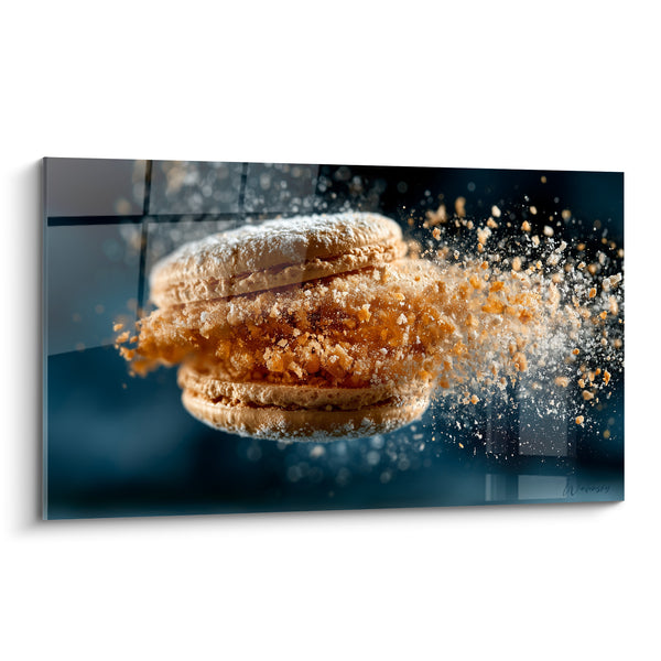 Cuadro Macaron Dorado en Explosión de Migas - Explosión Deliciosa Suspendida - Edición Macaron