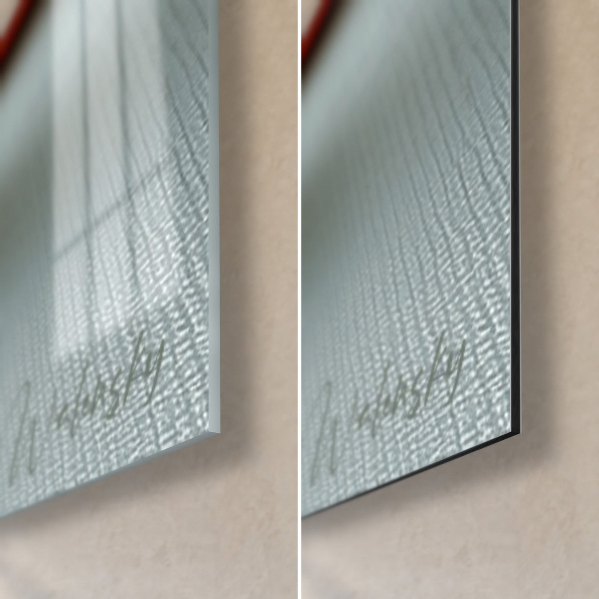 Wall art of stacked macarons, bottom right corner: glossy acrylic glass on the left, matte grey-green Dibond aluminium on the right, 3 mm black edge