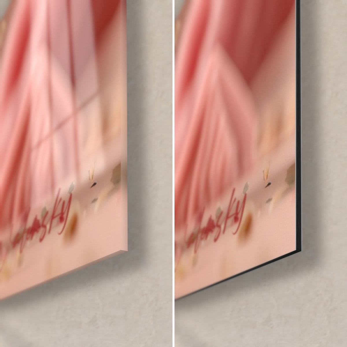 Tableau macaron rose, coin bas droit : verre acrylique brillant à gauche, alu Dibond noir mat à droite, tranche de 3 mm