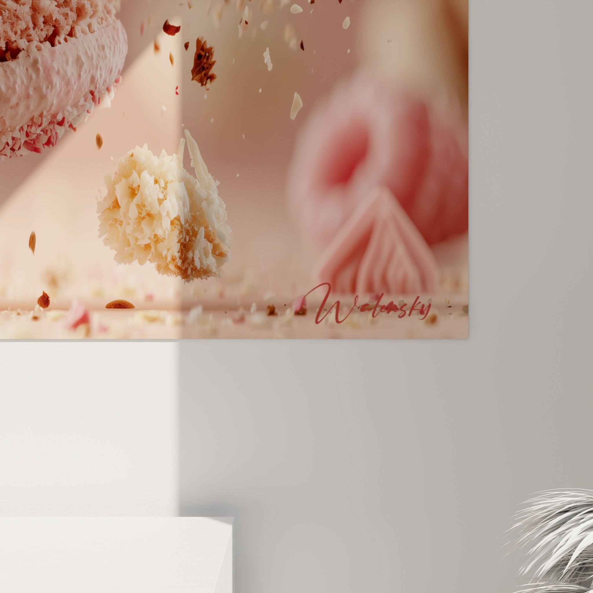 Grain granuleux des coques roses et texture veloutée de la crème ivoire visibles de près sur la toile