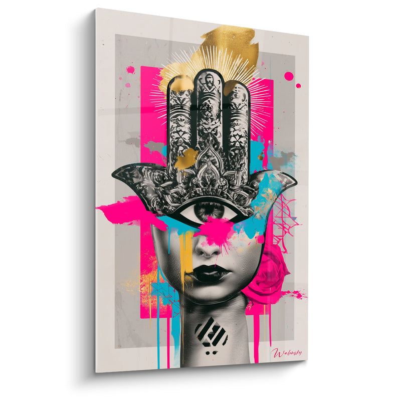 Tableau Main de fatma rose et dorée sur visage - Rite urbain intense - Edition Main de fatma