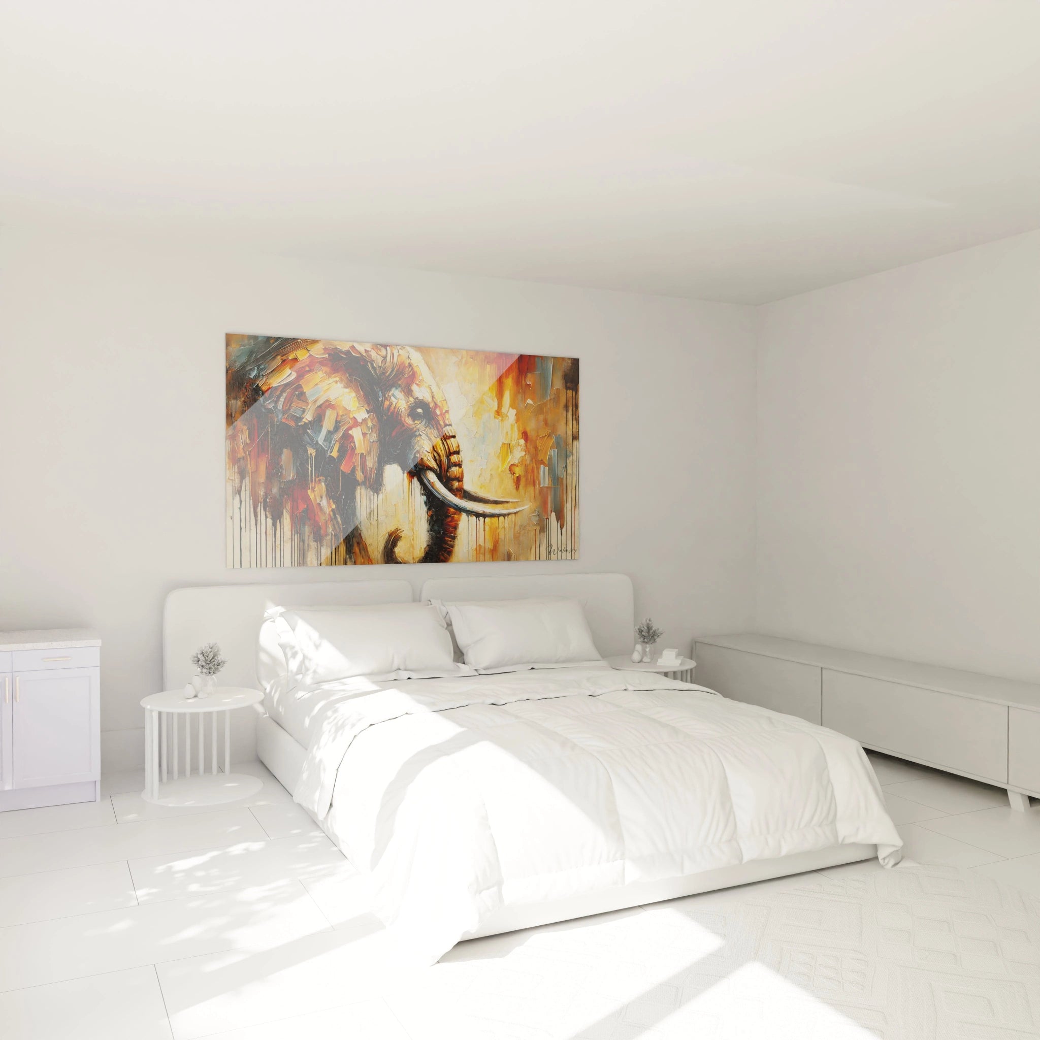Suspendu au-dessus du lit dans cette chambre, ce tableau elephant ajoute une touche de chaleur et de mystère à la décoration. Sa palette de couleurs chaudes transforme l'espace en un lieu accueillant et vibrant.

