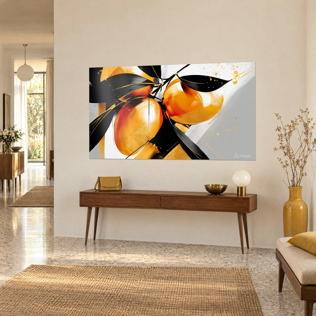 Tableau fruits tropicaux flamboyants, deux mangues safran cernées de feuilles noires sur gris clair, au-dessus d'une console en bois
