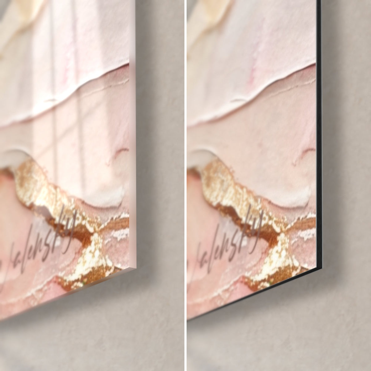Tableau veines dorées sur rose tendre, coin bas droit : verre acrylique brillant à gauche, alu Dibond mat noir à droite