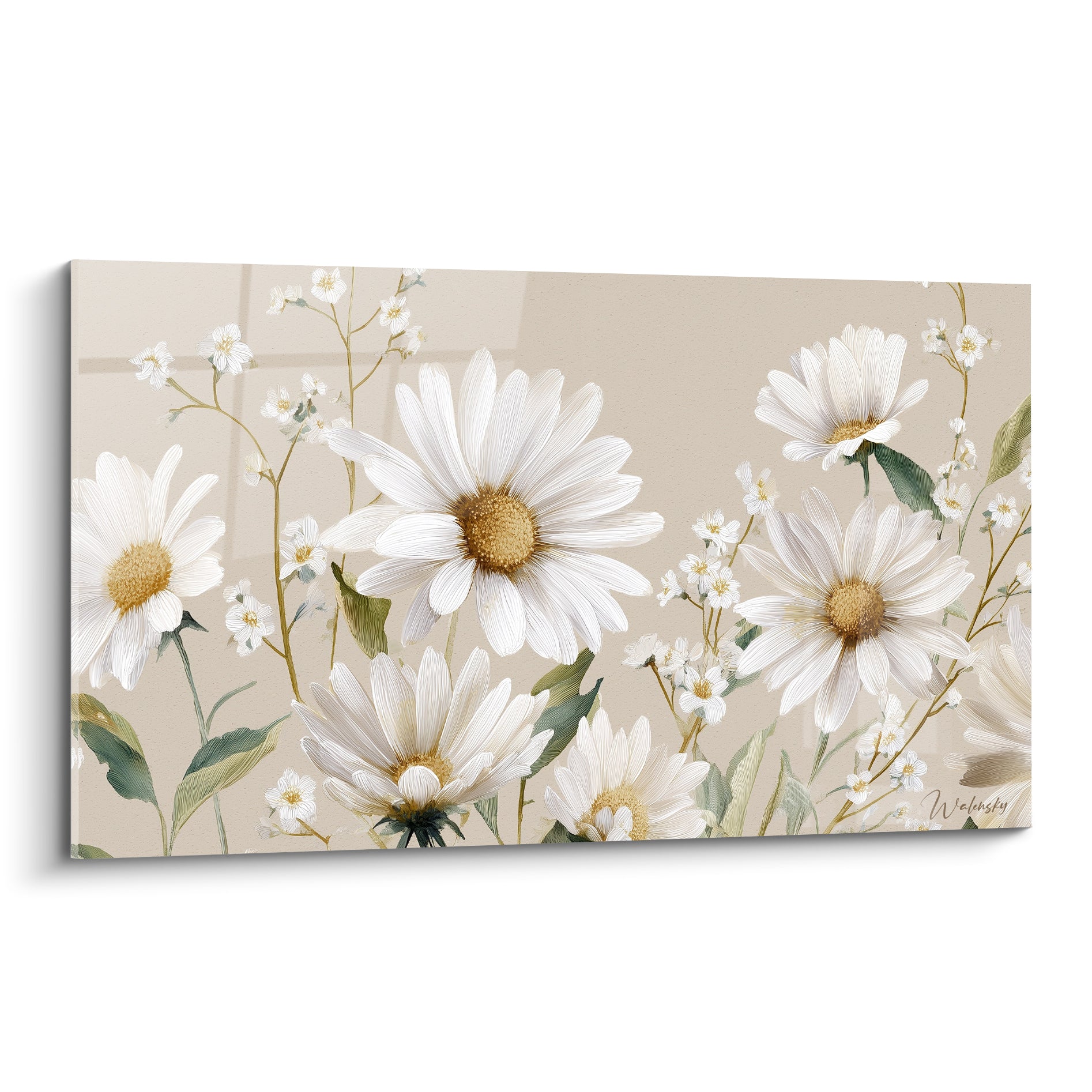 Marguerites blanches aux cœurs dorés déployées sur un fond beige poudré délicat