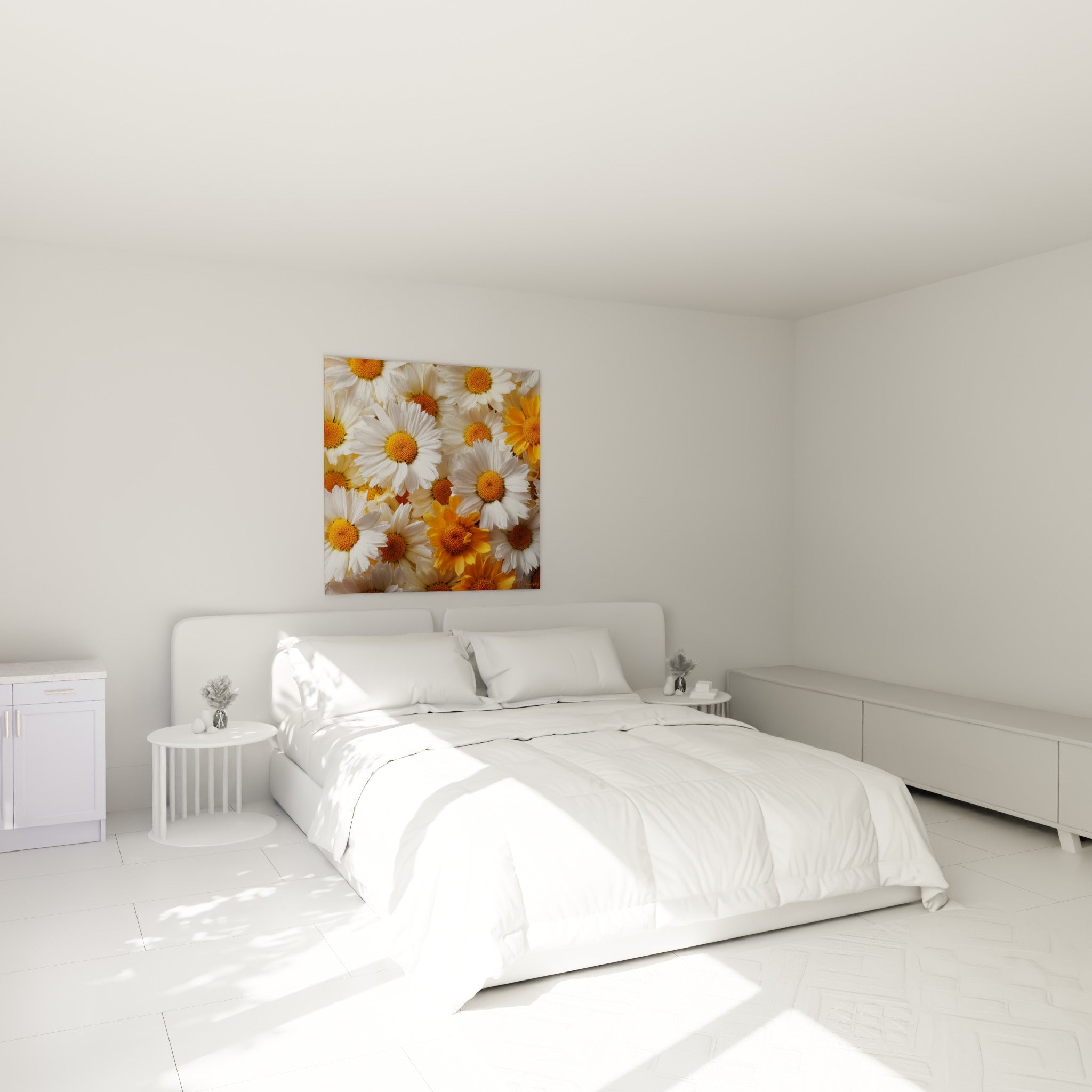 Marguerites blanches et orangées éclatantes, accrochées au-dessus d'un lit dans une chambre claire
