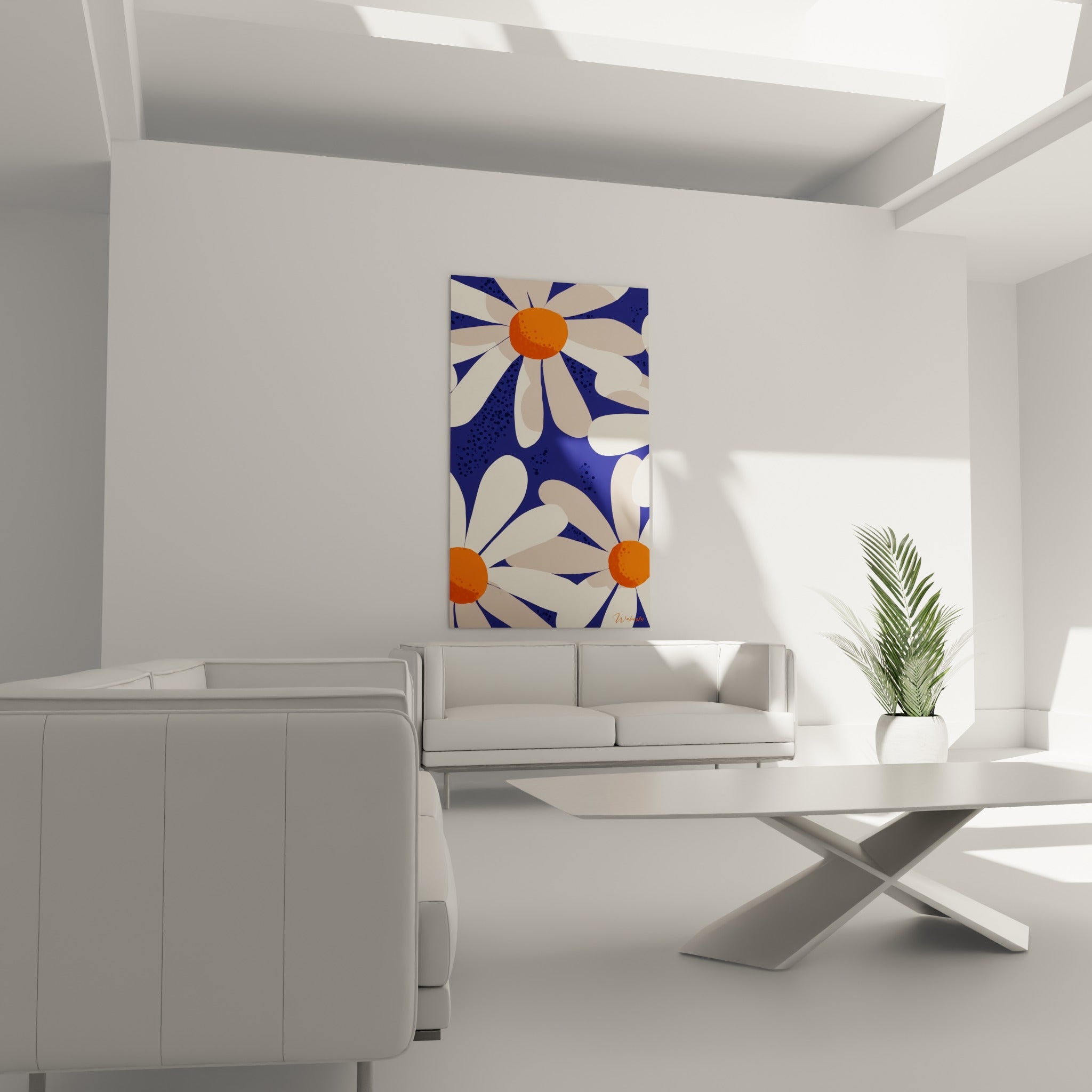 Pétales blancs et cœurs orange vif sur fond bleu profond, disposés au-dessus d'un canapé dans un salon lumineux
