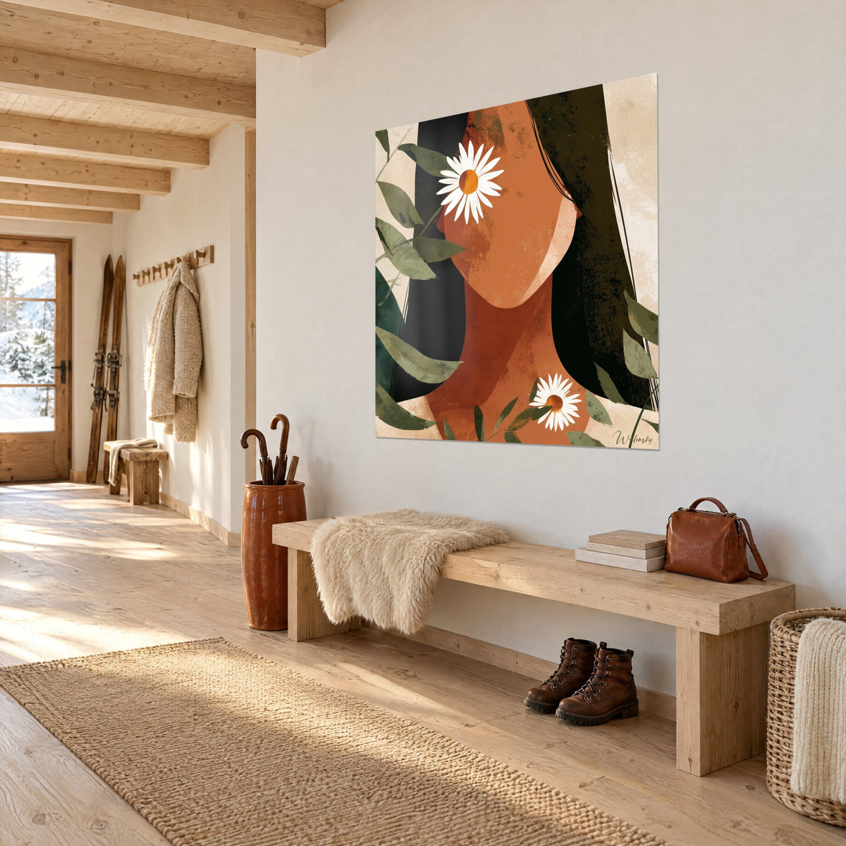 Schilderij van een gezichtsloos portret in oranje tinten, lang zwart haar en een witte madeliefje met gouden hart, in driekwart zicht in de entree van een chalet