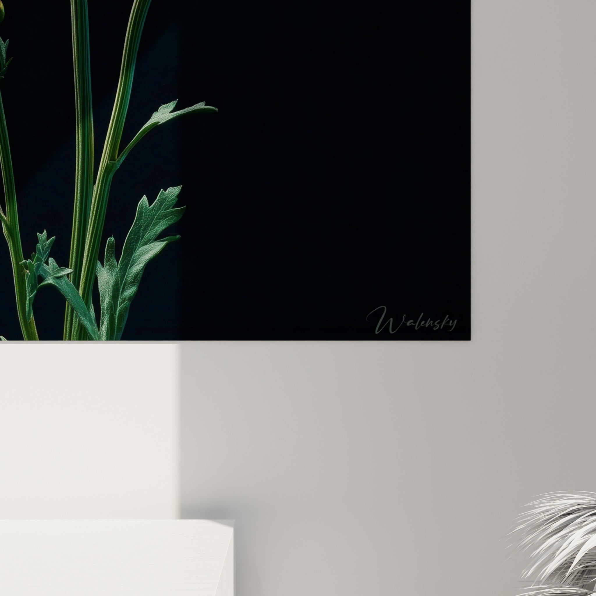 Pétales blancs texturés et cœur doré granuleux visibles de près sur la toile imprimée