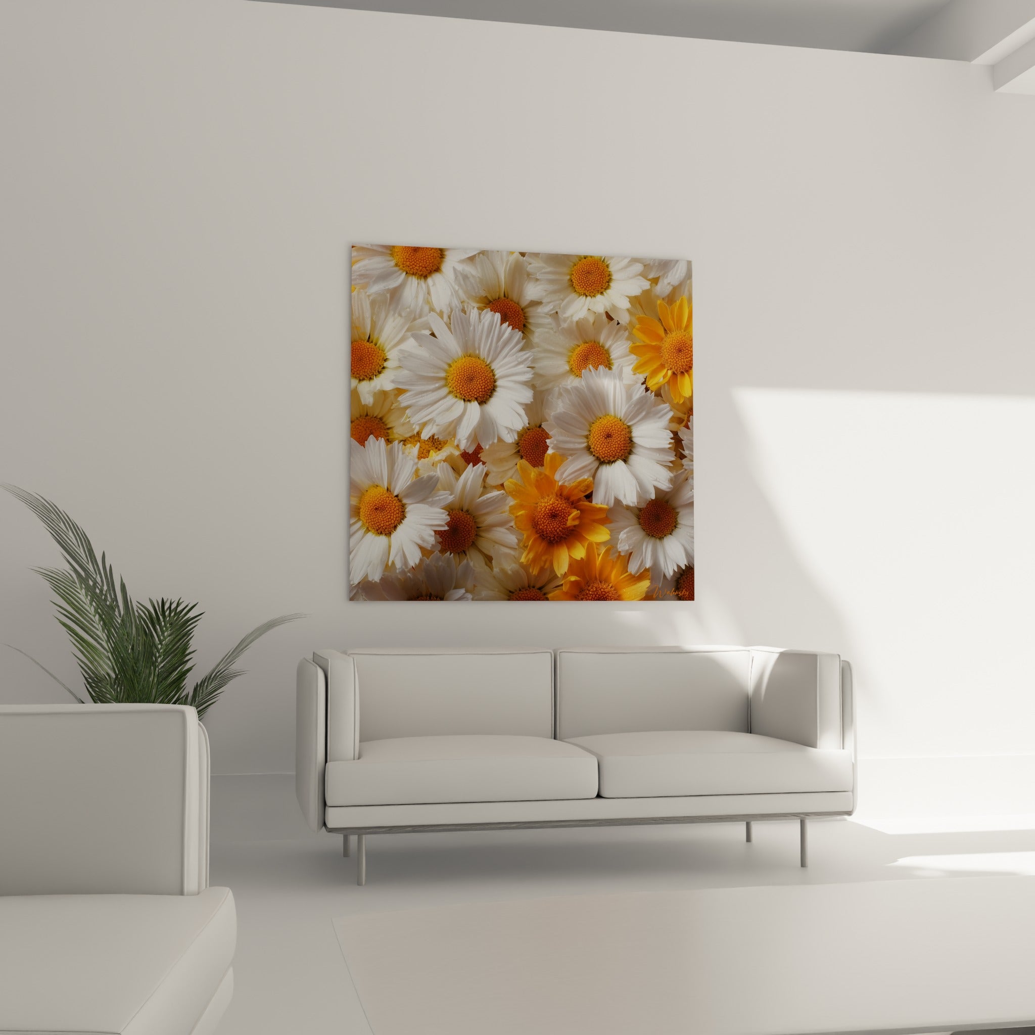 Bouquet dense de marguerites blanches et fleurs orangées, suspendu au-dessus d'un canapé dans un salon lumineux