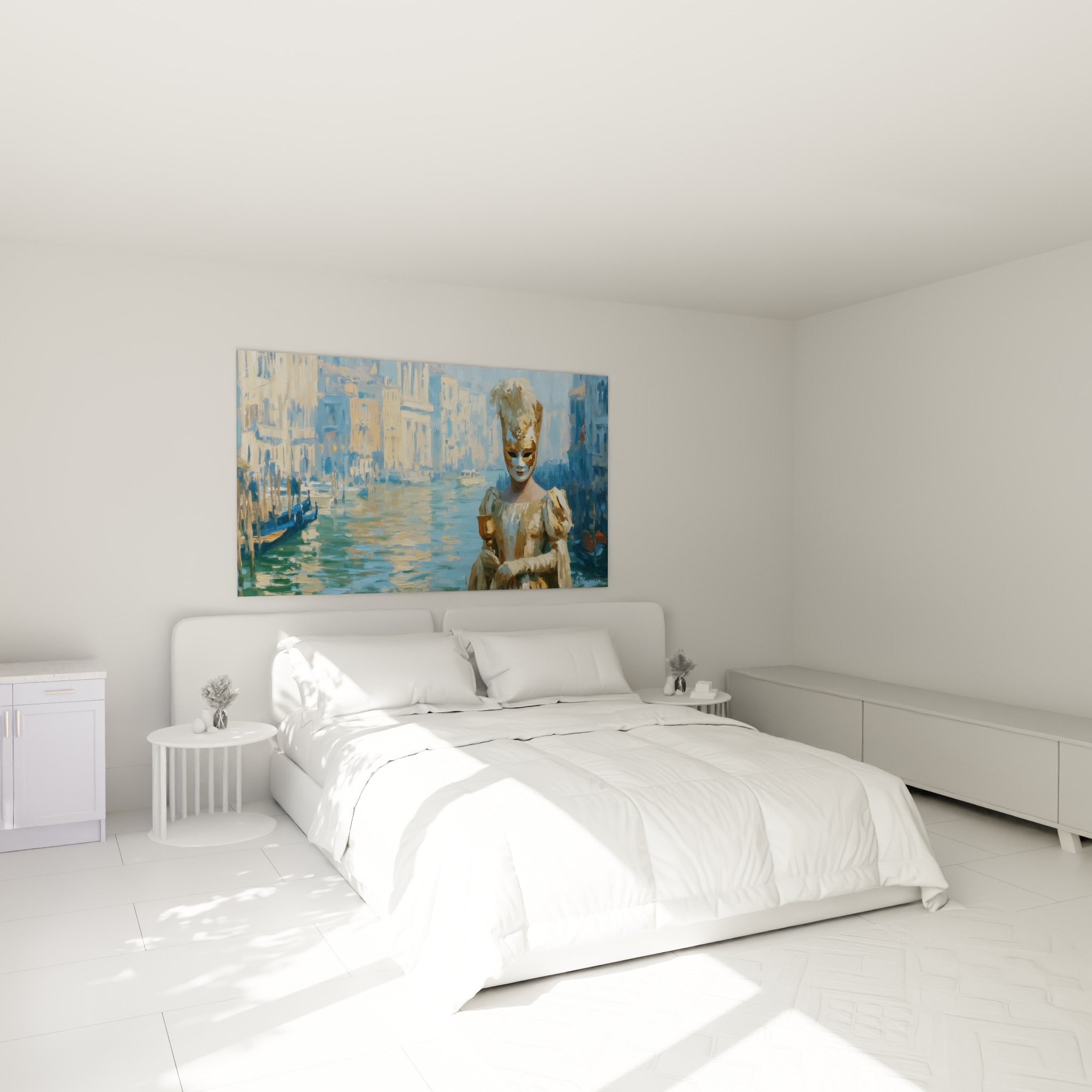 Silhouette masquée dorée et bleu pastel du Masque de venise au-dessus d'un lit dans une chambre claire