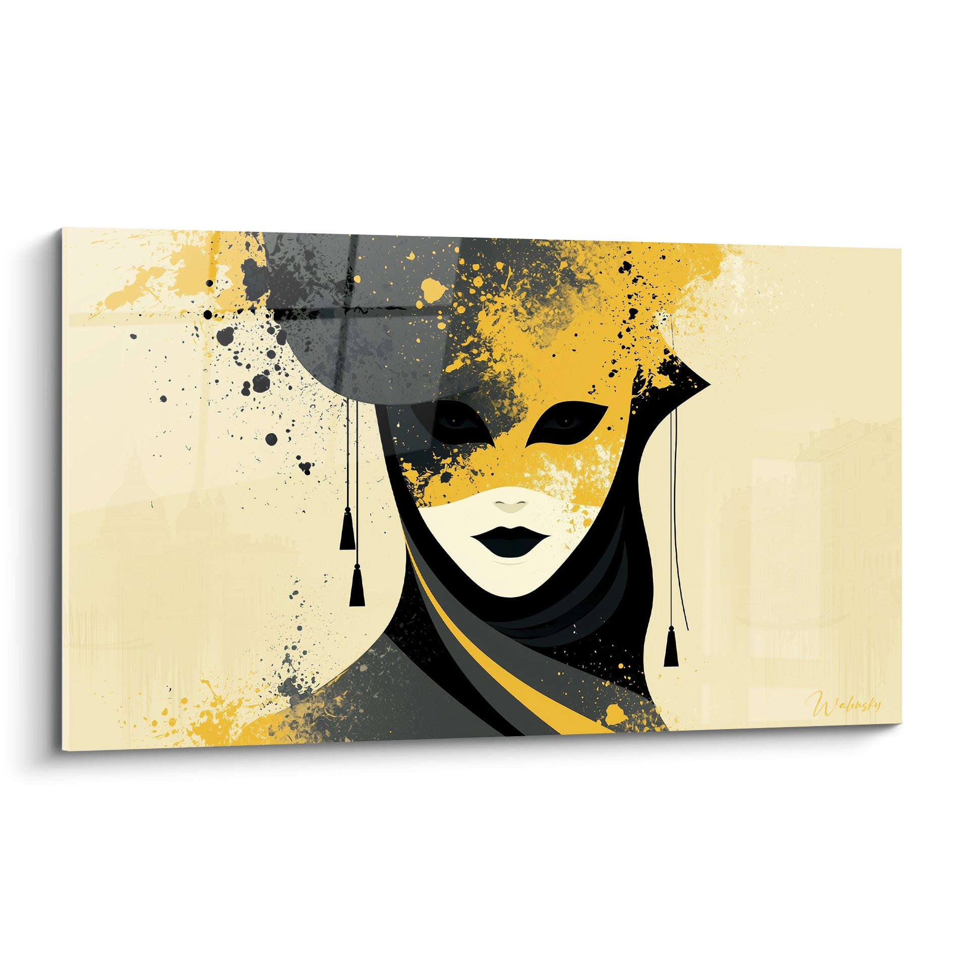 Masque de Venise doré et anthracite au regard perçant, éclaboussures picturales sur fond crème