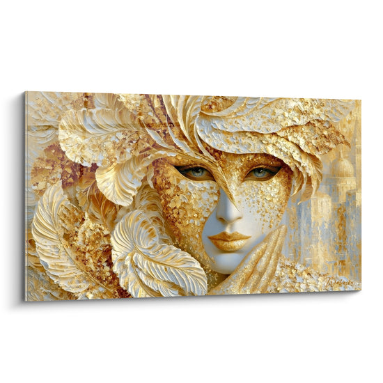 Masque de Venise doré aux plumes ivoire, regard bleu perçant, relief peint façon empâtement