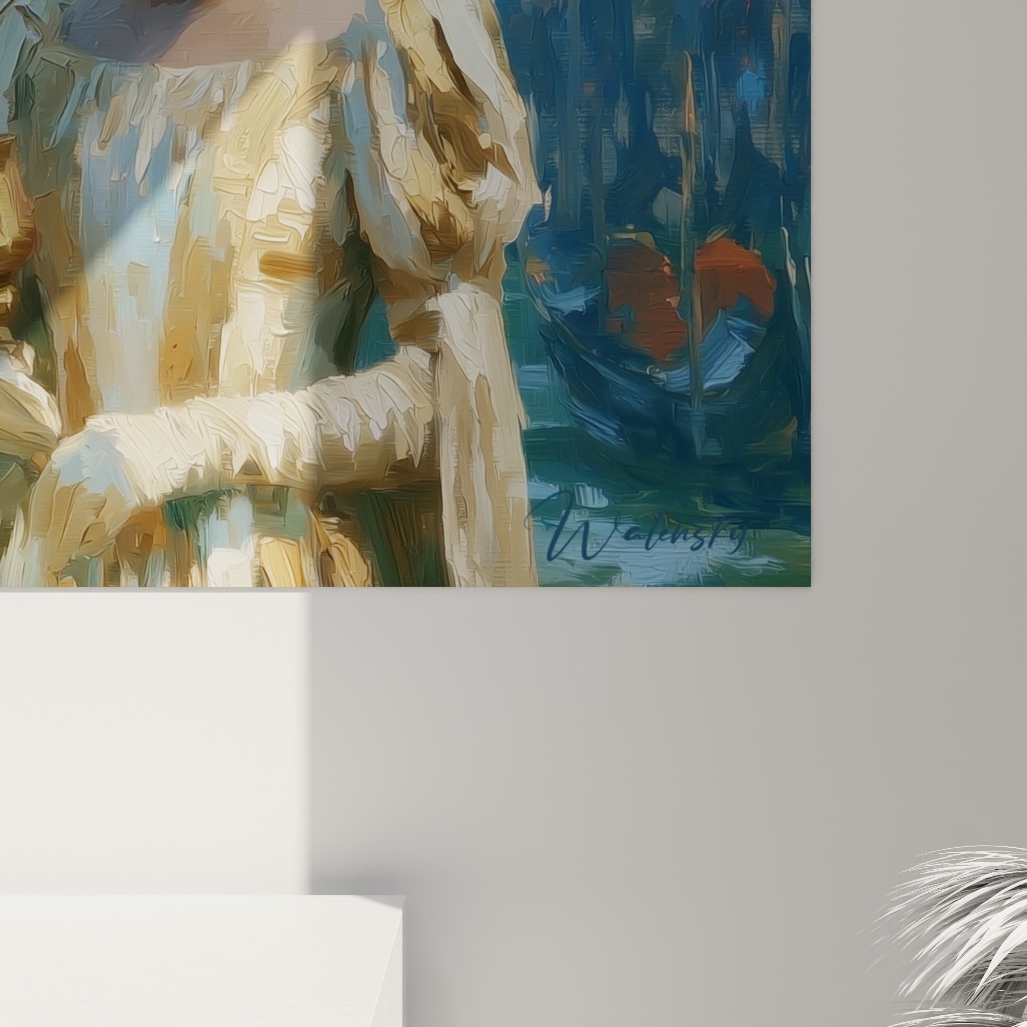 Empâtements dorés et touches bleu pastel du Masque de venise révélant la matière picturale et les reflets du canal